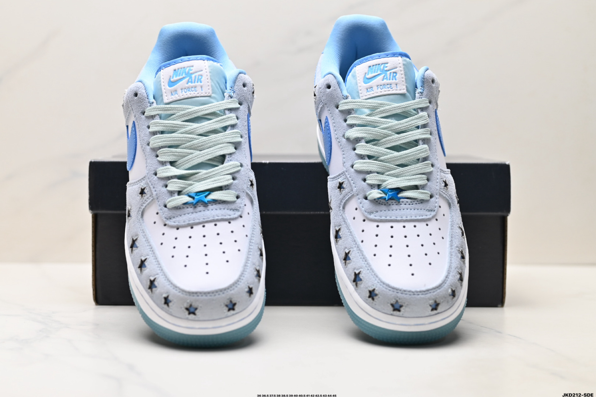 耐克Nike AIR FORCE 1‘07 空军一号低帮百搭休闲运动板鞋 HQ8051-400