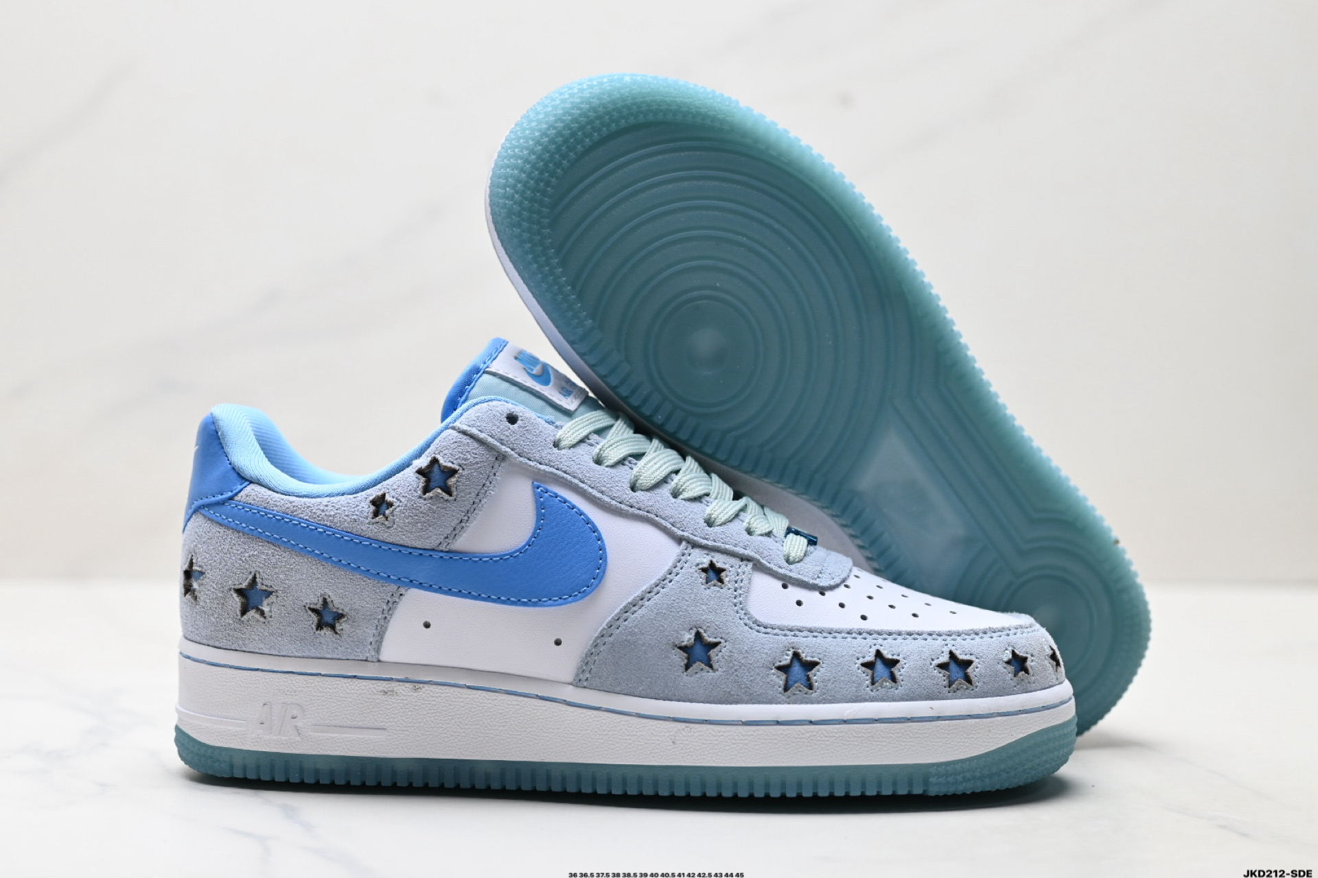 耐克Nike AIR FORCE 1‘07 空军一号低帮百搭休闲运动板鞋 HQ8051-400