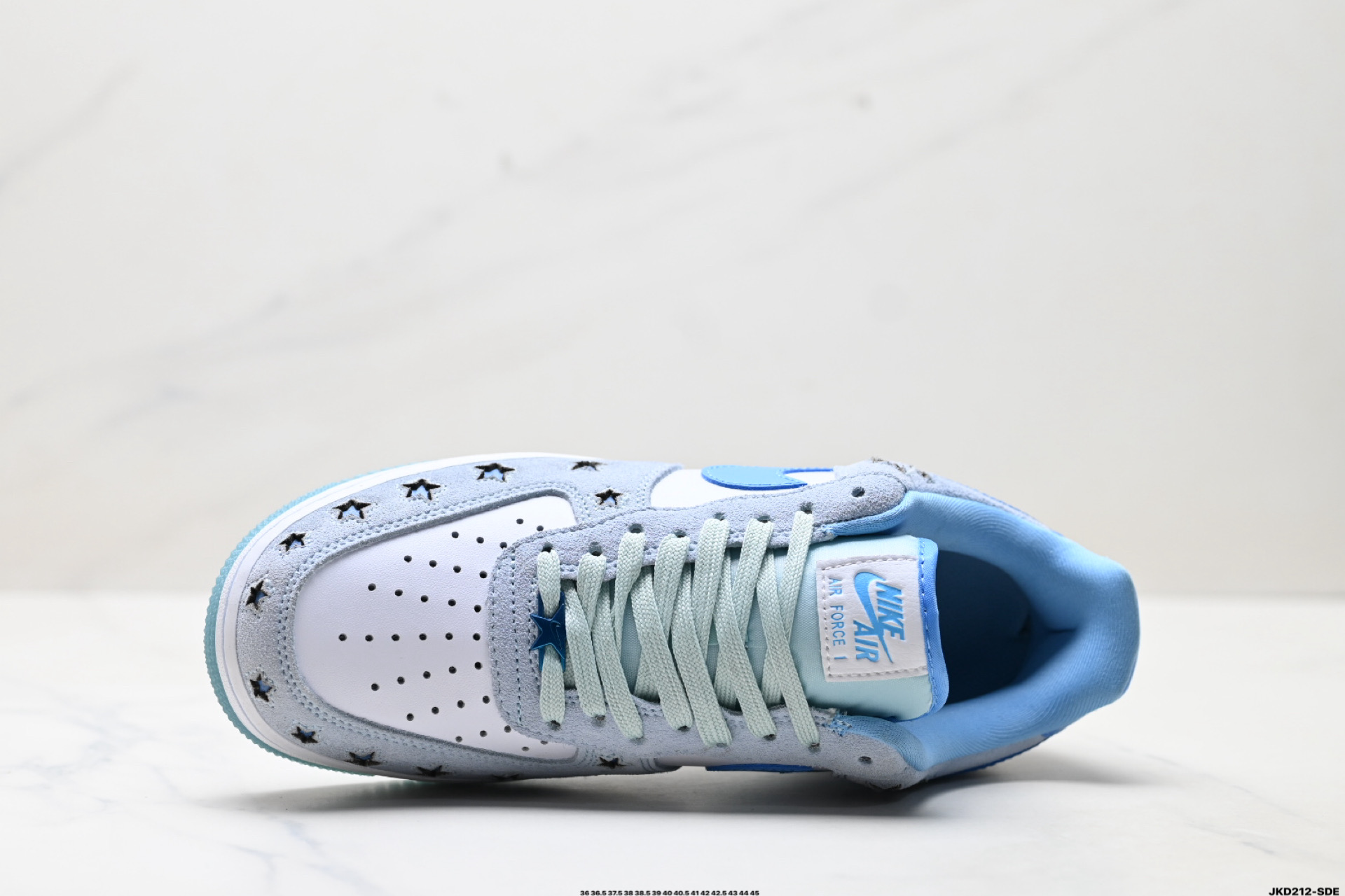 耐克Nike AIR FORCE 1‘07 空军一号低帮百搭休闲运动板鞋 HQ8051-400