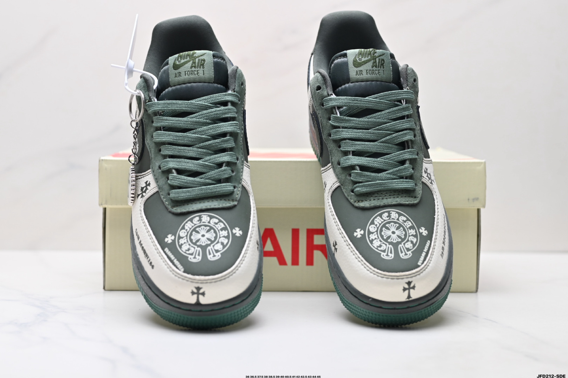 NIKE AIR FORCE 1‘07  KK1988-029