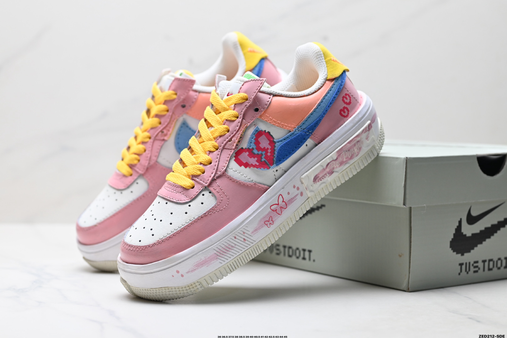 NIKE AIR FORCE 1‘07  DV3211-001