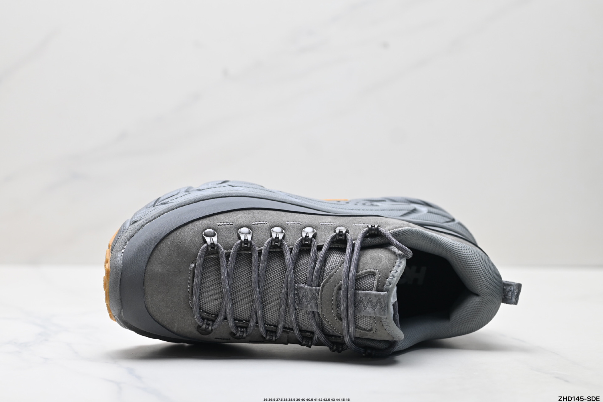 Hoka One One Tor Summit: Comodidad y Estilo para Correr y Uso Diario 3 i1754151686336 4924 0 1