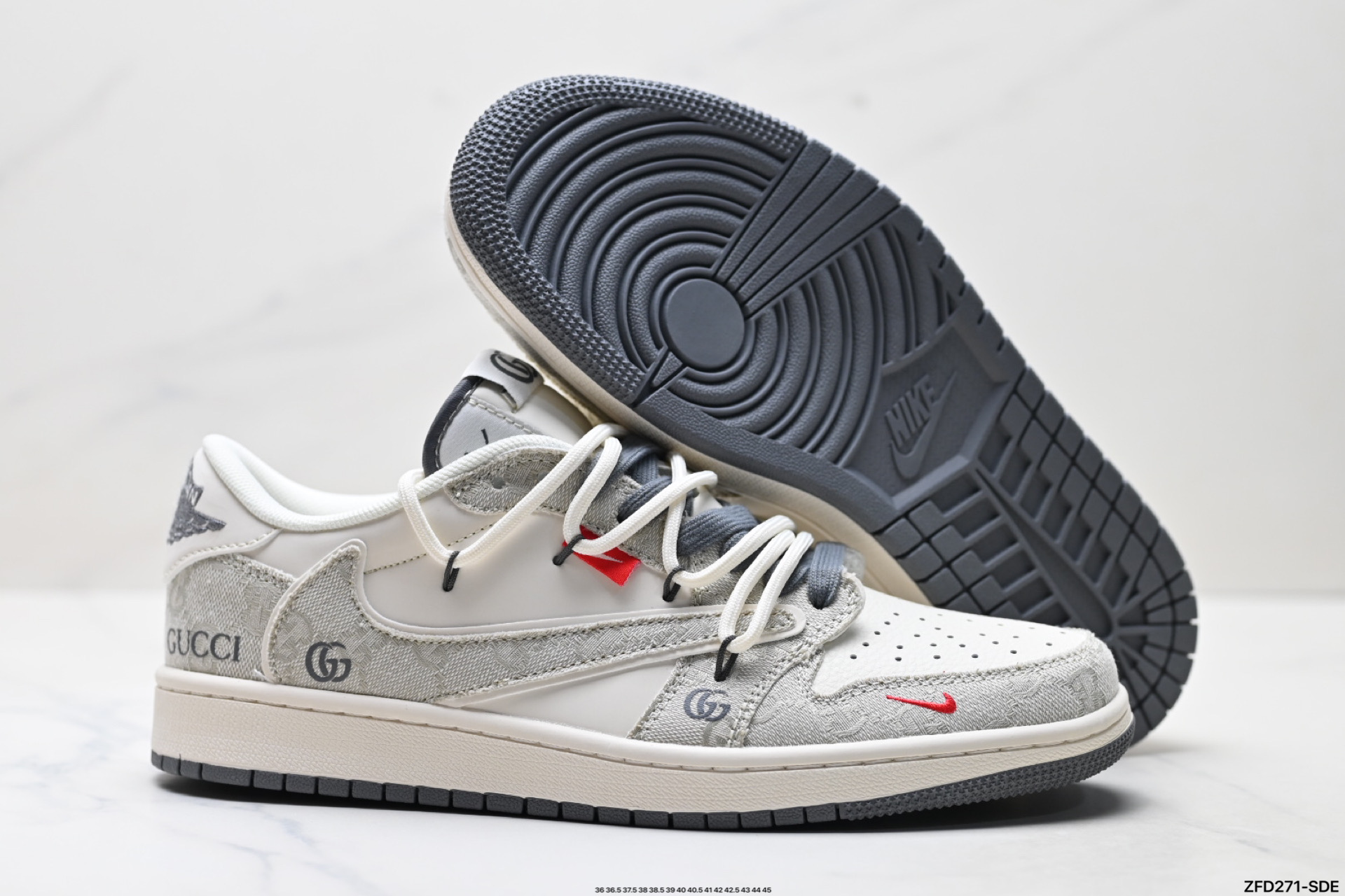 Nike Air Jordan 1 x Travis Scott AJ1倒勾 乔一倒钩 ‘DIY’定制 耐克 低帮文化篮球鞋 HT5088-601