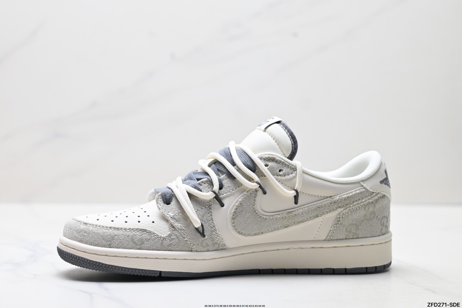 Nike Air Jordan 1 x Travis Scott AJ1倒勾 乔一倒钩 ‘DIY’定制 耐克 低帮文化篮球鞋 HT5088-601