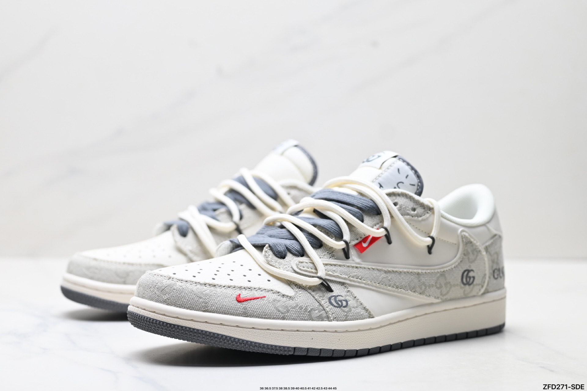 Nike Air Jordan 1 x Travis Scott AJ1倒勾 乔一倒钩 ‘DIY’定制 耐克 低帮文化篮球鞋 HT5088-601