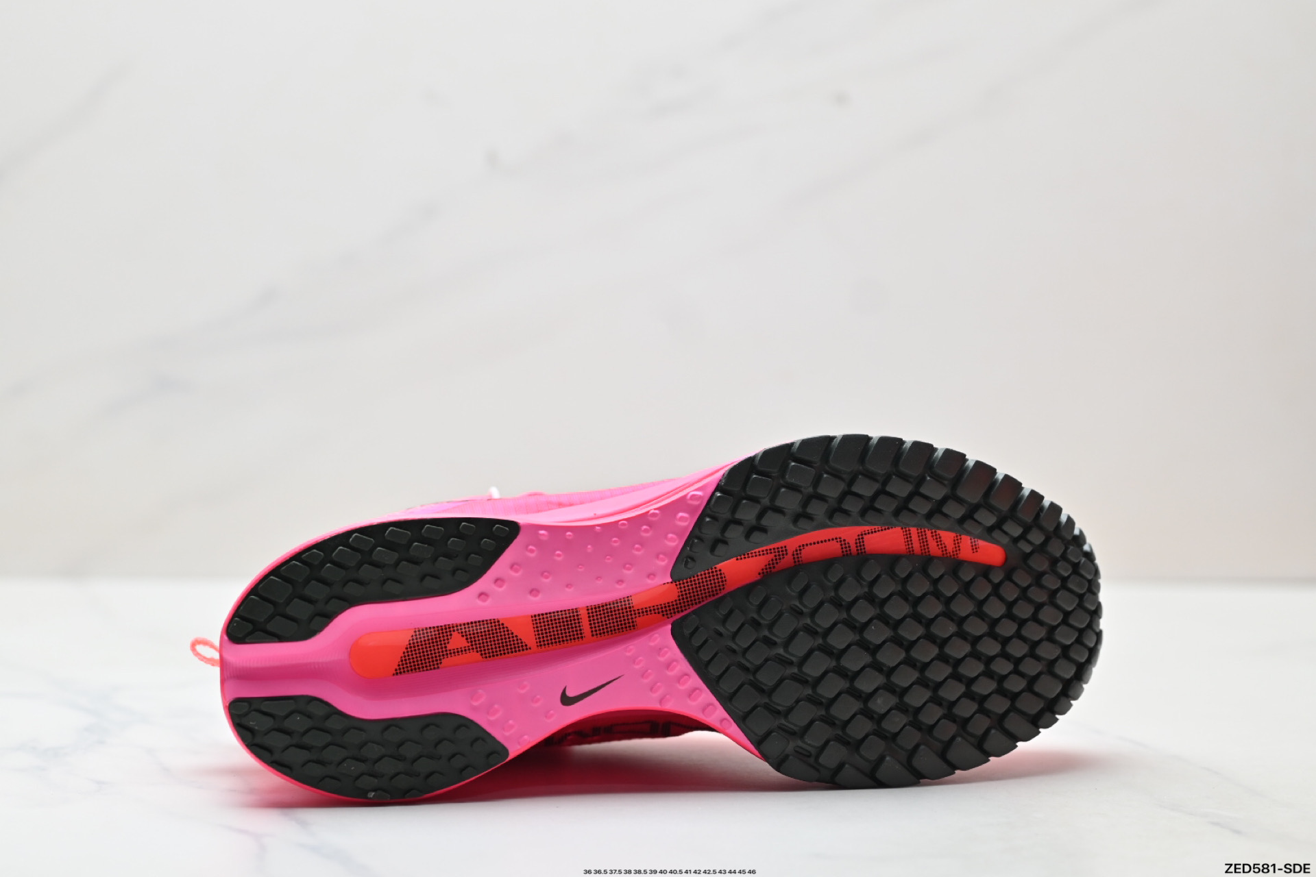 Nike Air Zoom Pegasus Premium: Amortiguación y Estilo para tus Carreras Diarias 10 i1754152153865 4446 0 8