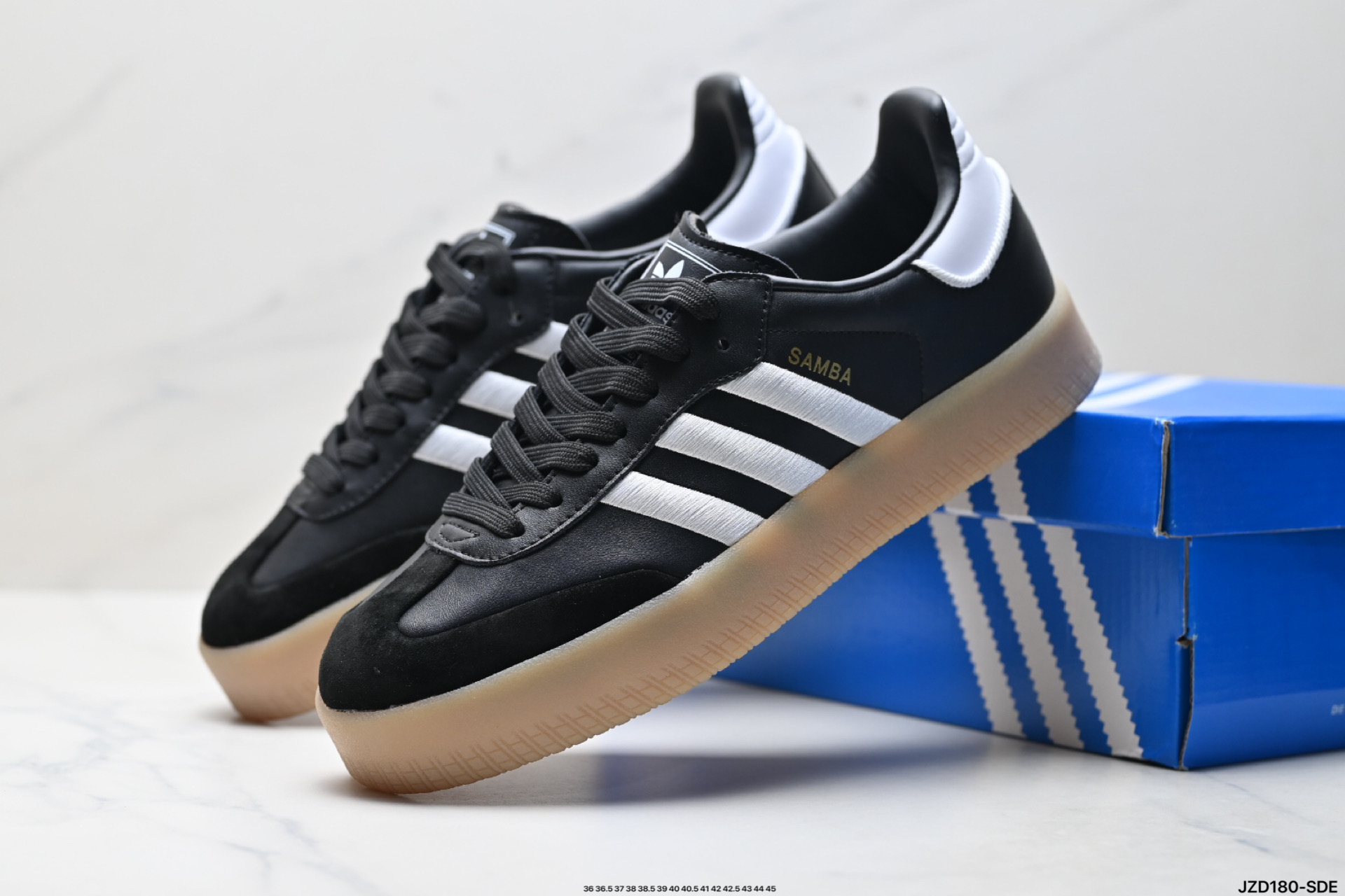 AdidOriginals Samba XLG 桑巴舞系列 阿迪达斯 三叶草 绅士德训足球风百搭低帮休闲运动板鞋 ID1104