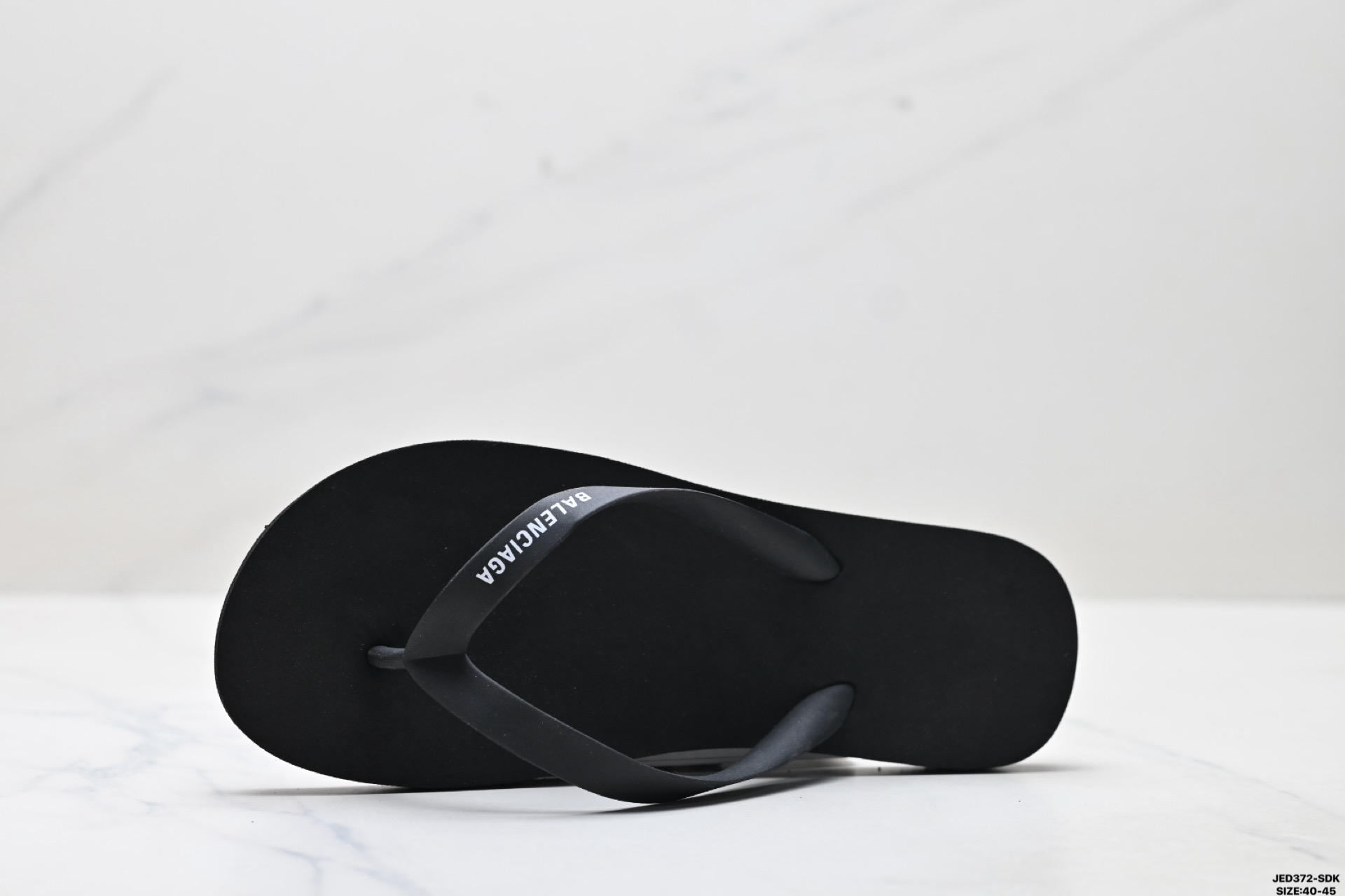 160 Balenciaga巴黎世家 TRACK SNEAKER 圆头夹趾人字拖鞋 812925 WITAA 1090