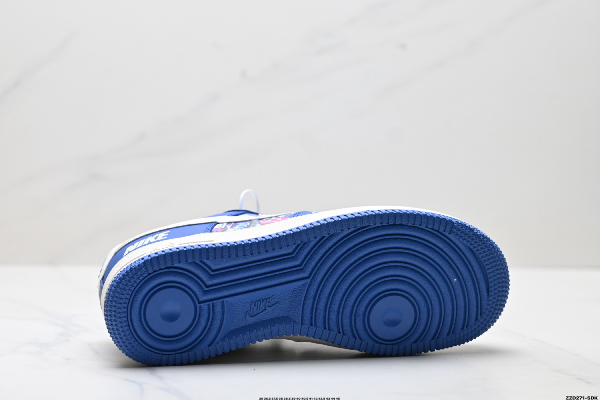 NIKE AIR FORCE 1‘07 LV8  KJ1688-009