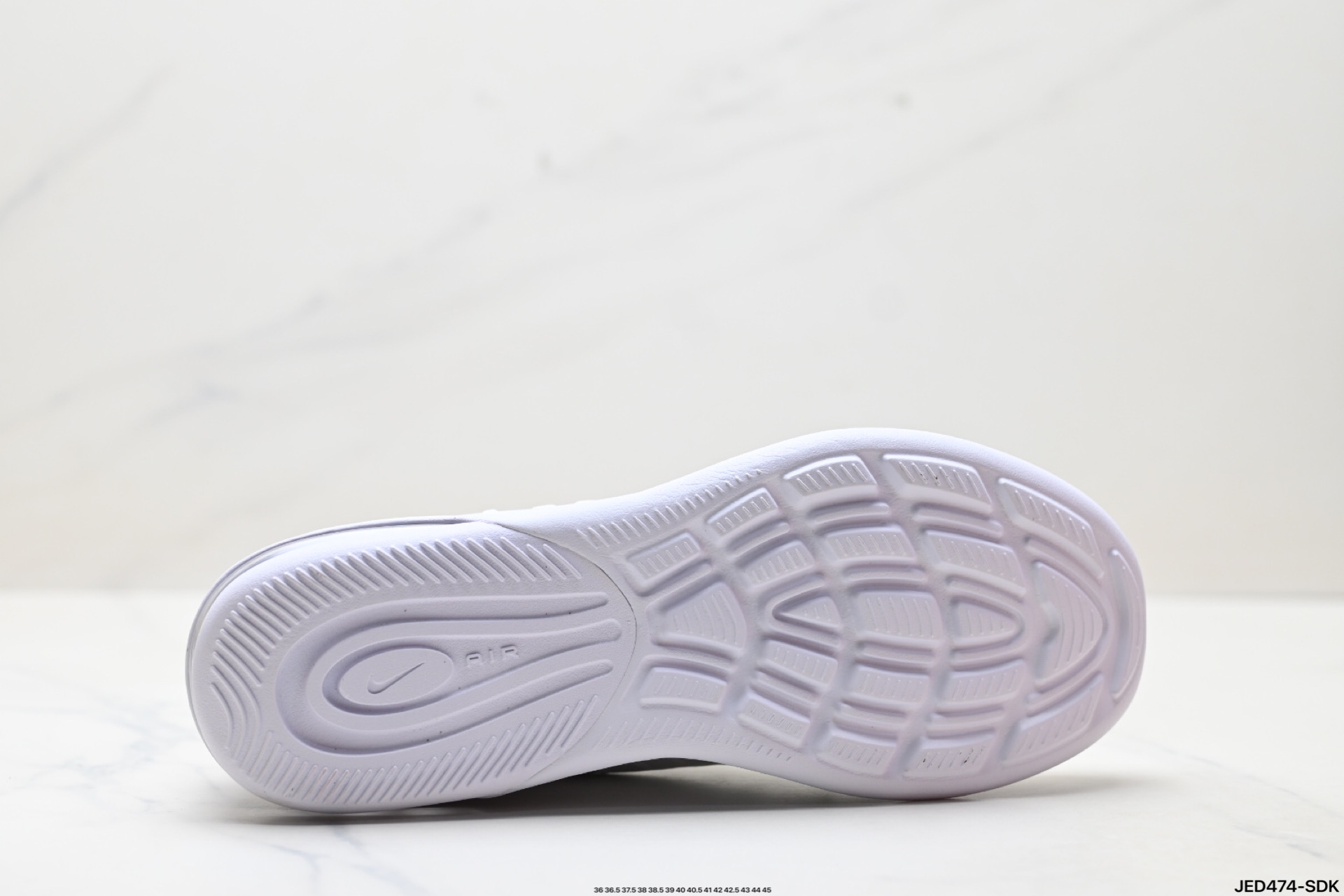 Nike Air Max Axis 耐克 二十周年限定 气垫运动跑步鞋 AA2168-100