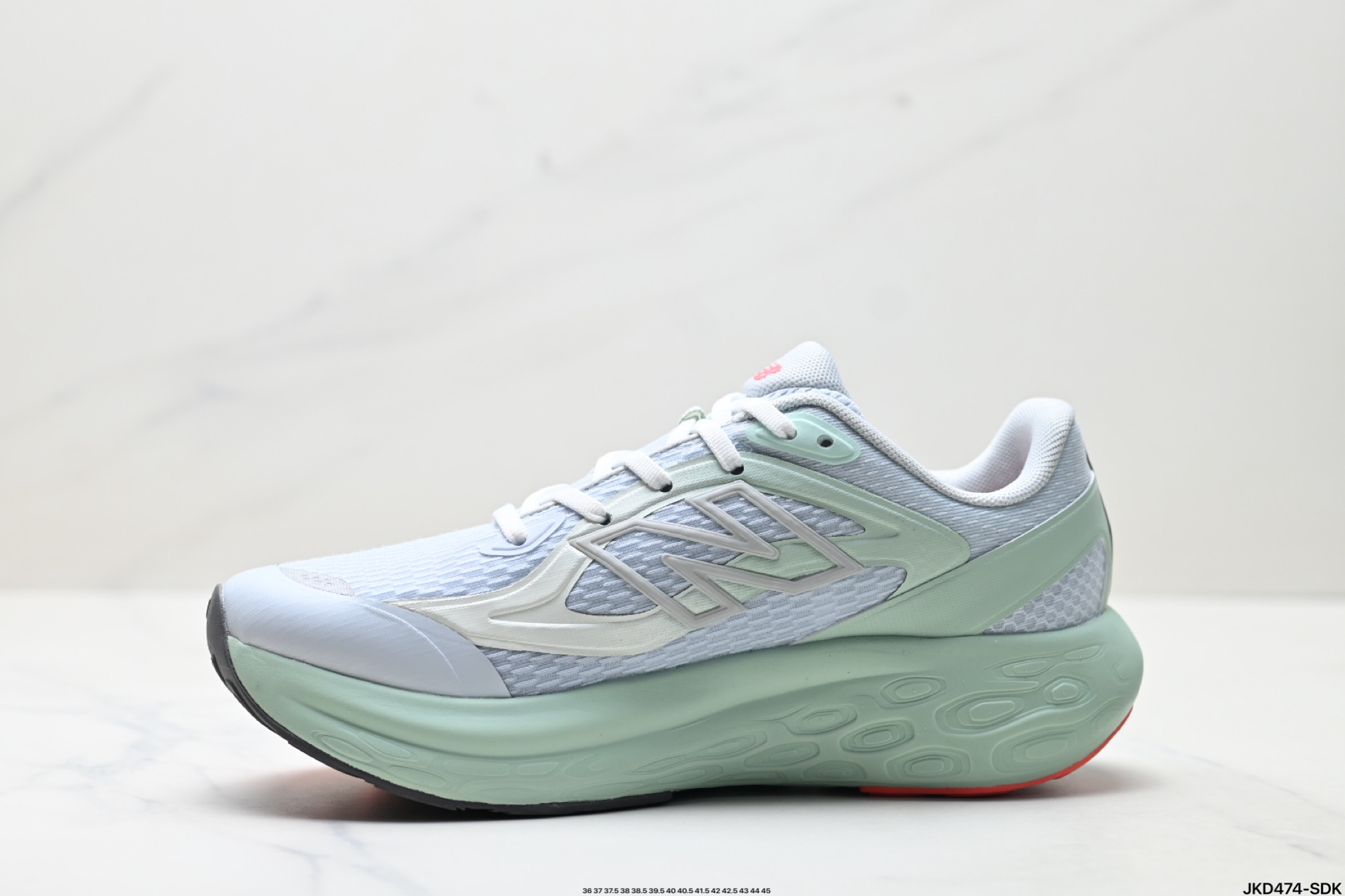 New Balance NB Fresh Foam TRN系列 舒适运动 织物防滑耐磨低帮 马拉松跑步鞋 UTRNQD