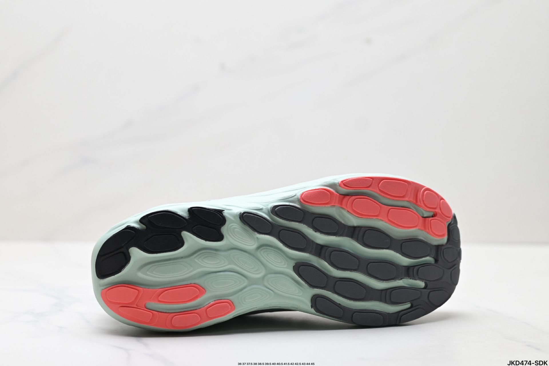 New Balance NB Fresh Foam TRN系列 舒适运动 织物防滑耐磨低帮 马拉松跑步鞋 UTRNQD