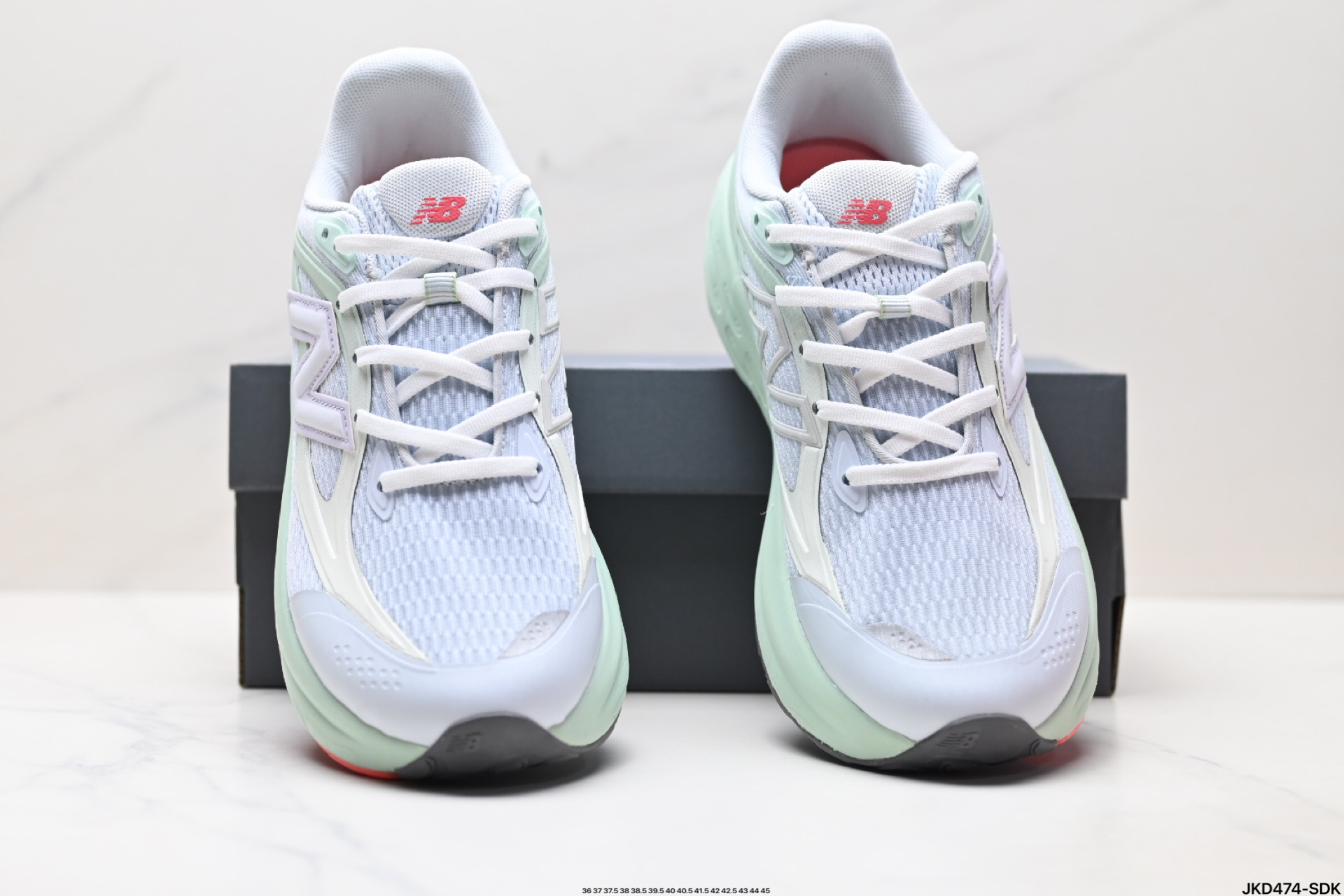 New Balance NB Fresh Foam TRN系列 舒适运动 织物防滑耐磨低帮 马拉松跑步鞋 UTRNQD