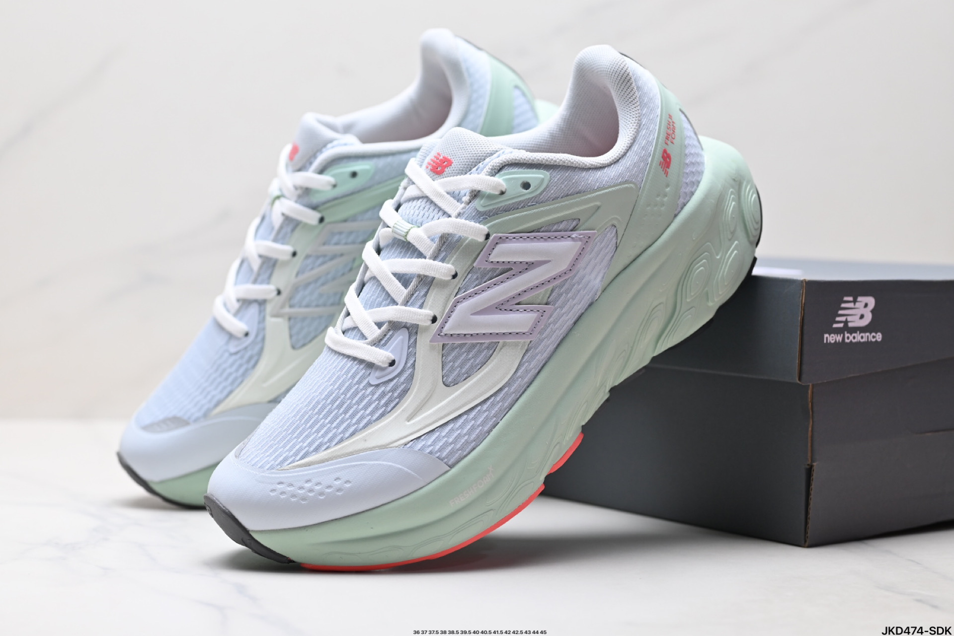 New Balance NB Fresh Foam TRN系列 舒适运动 织物防滑耐磨低帮 马拉松跑步鞋 UTRNQD