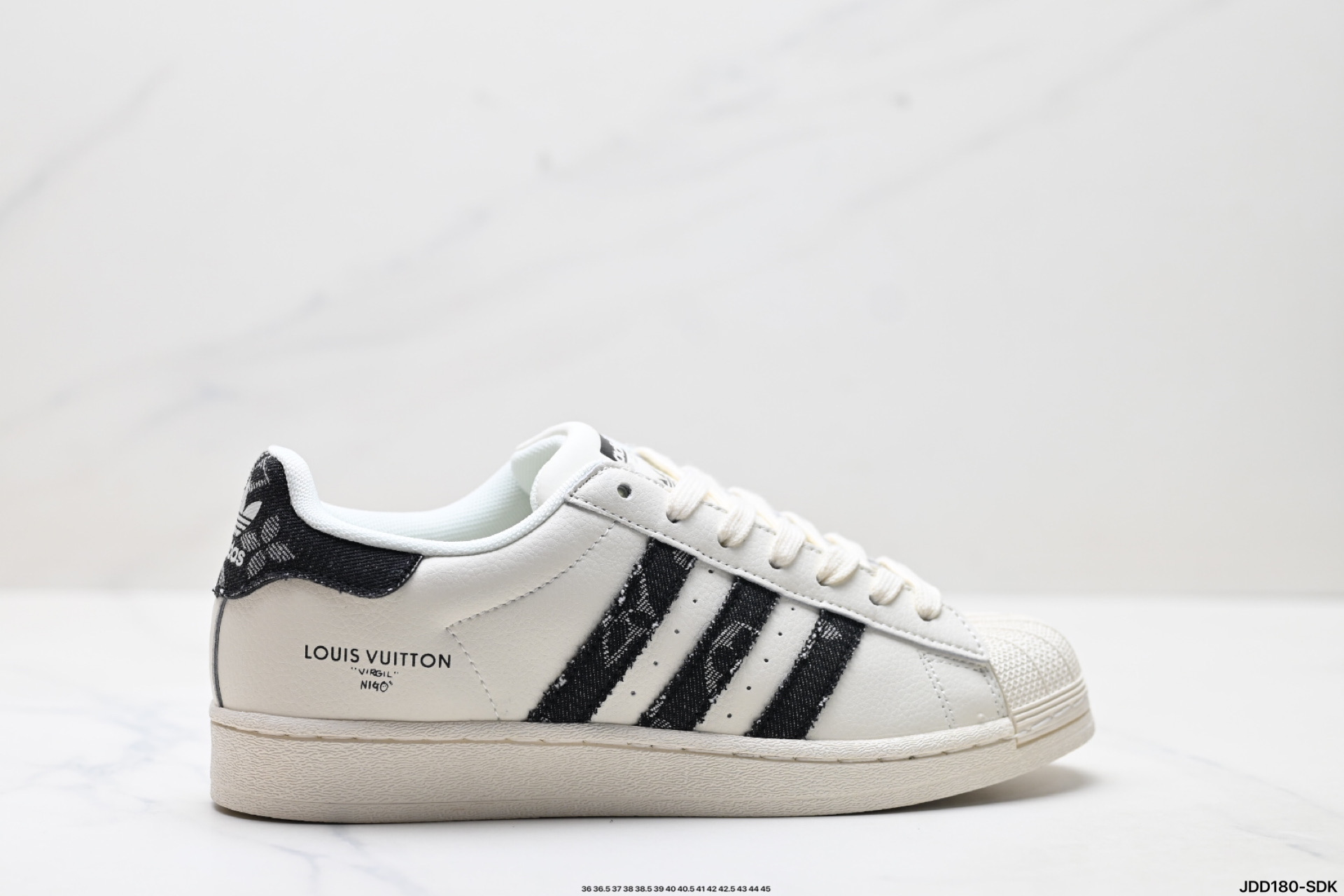 放店💰90 LV黑AD8010
公司级⭐Adidas Originals Superstar 阿迪达斯 三叶草 贝壳头’DIY’系列低帮经典百搭休闲运动板鞋
尺码:36 36.5 37 38 38.5 39 40 40.5 41 42 42.5 43 44 45
ID:JDD180-SDK  D12200727