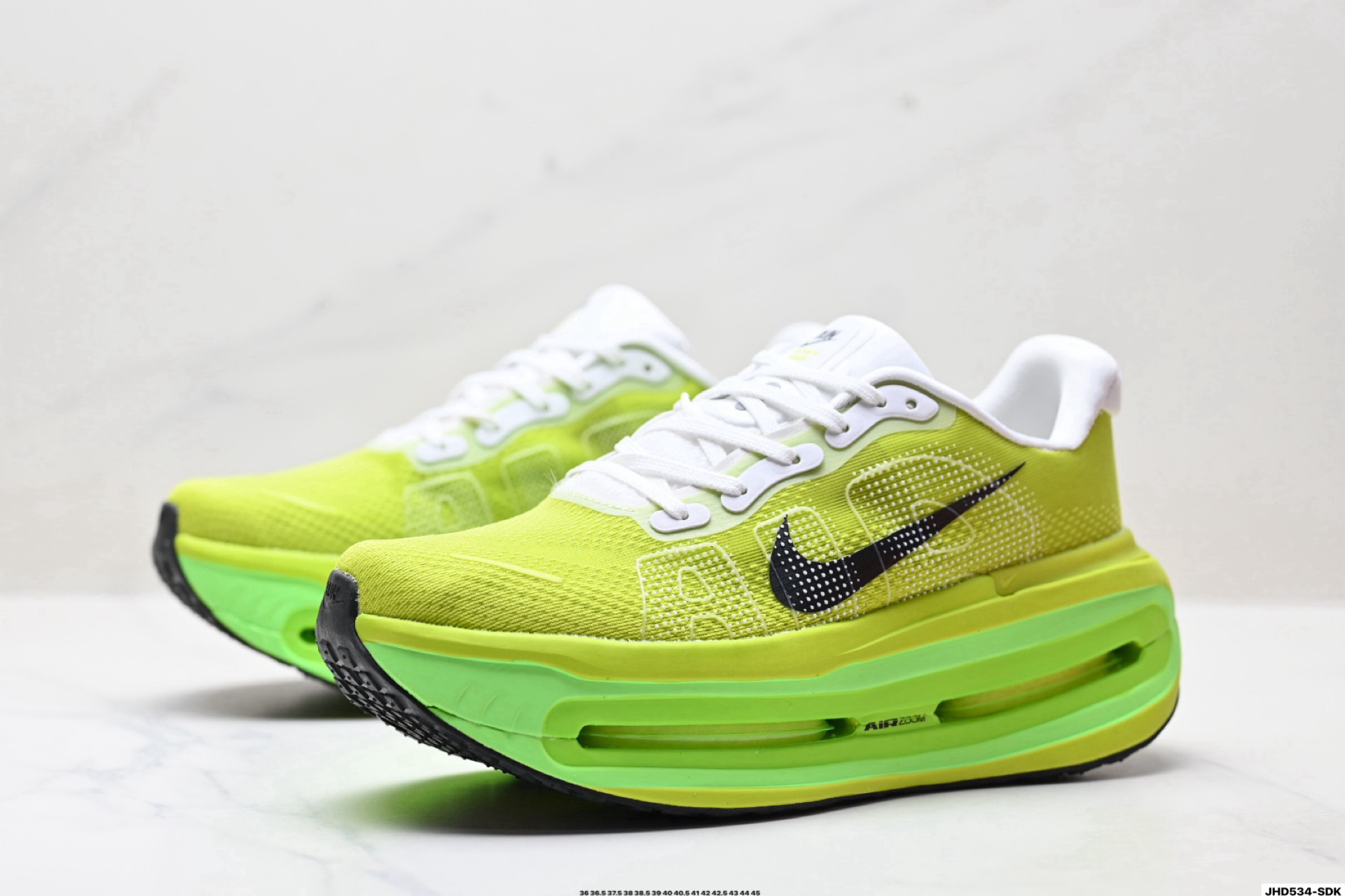 Nike Vomero Premium: Comodidad y Amortiguación para tus Carreras Diarias 5 i1754290305941 9836 0 3