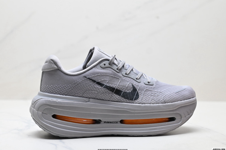 Nike Vomero Premium: Comodidad y amortiguación para tus carreras diarias 15 Nike Vomero Premium: Comodidad y amortiguación para tus carreras diarias