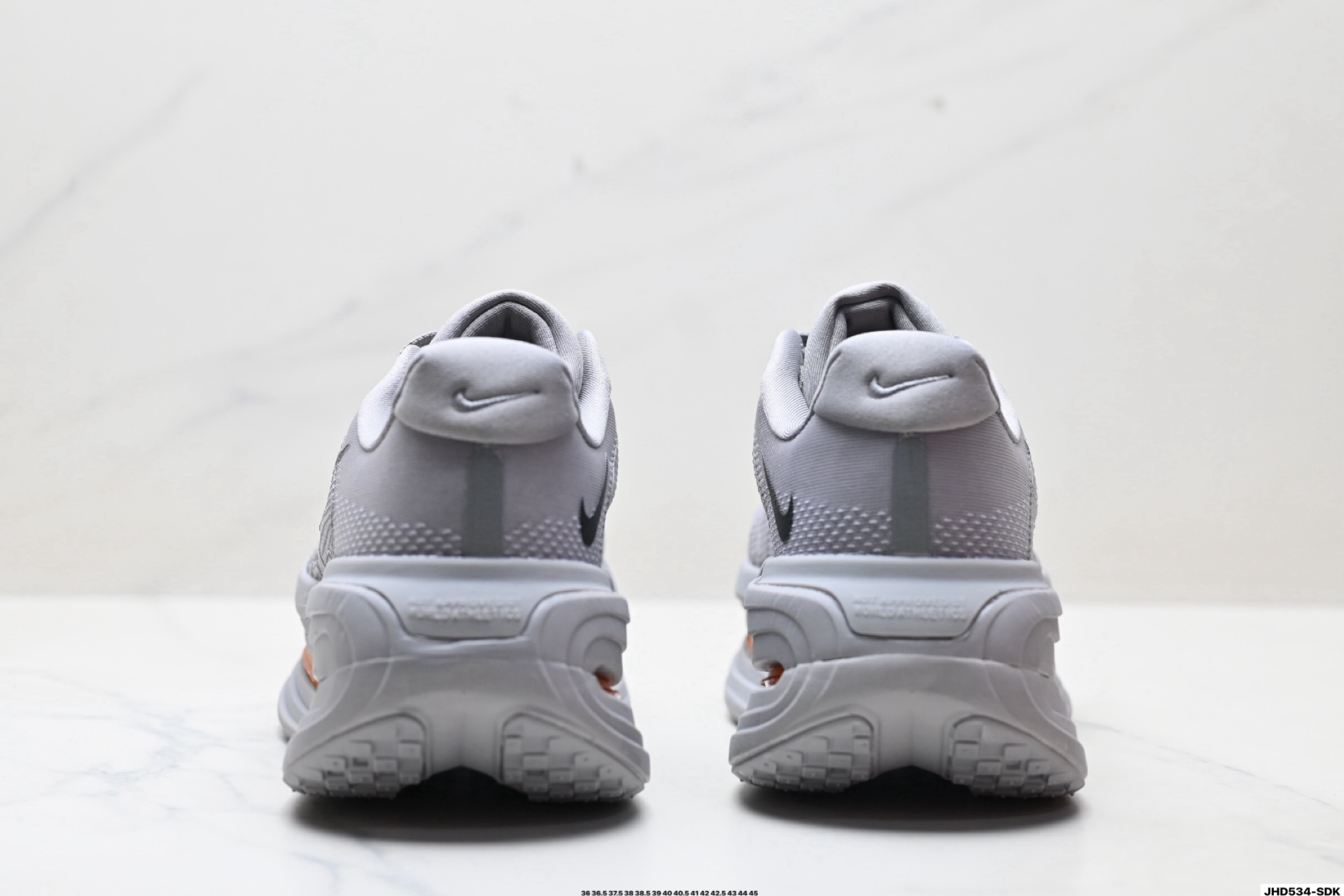 Nike Vomero Premium: Comodidad y amortiguación para tus carreras diarias 7 i1754290426832 5039 0 5