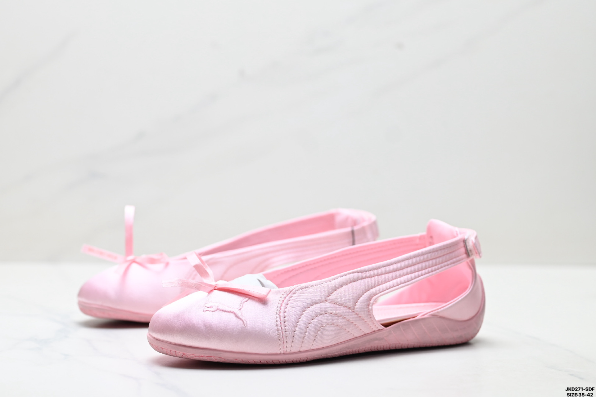 170 Balenciaga巴黎世家 x PUMA彪马 Speed 缎面 圆头魔术贴做旧 芭蕾舞鞋 847163 WSDST 5500