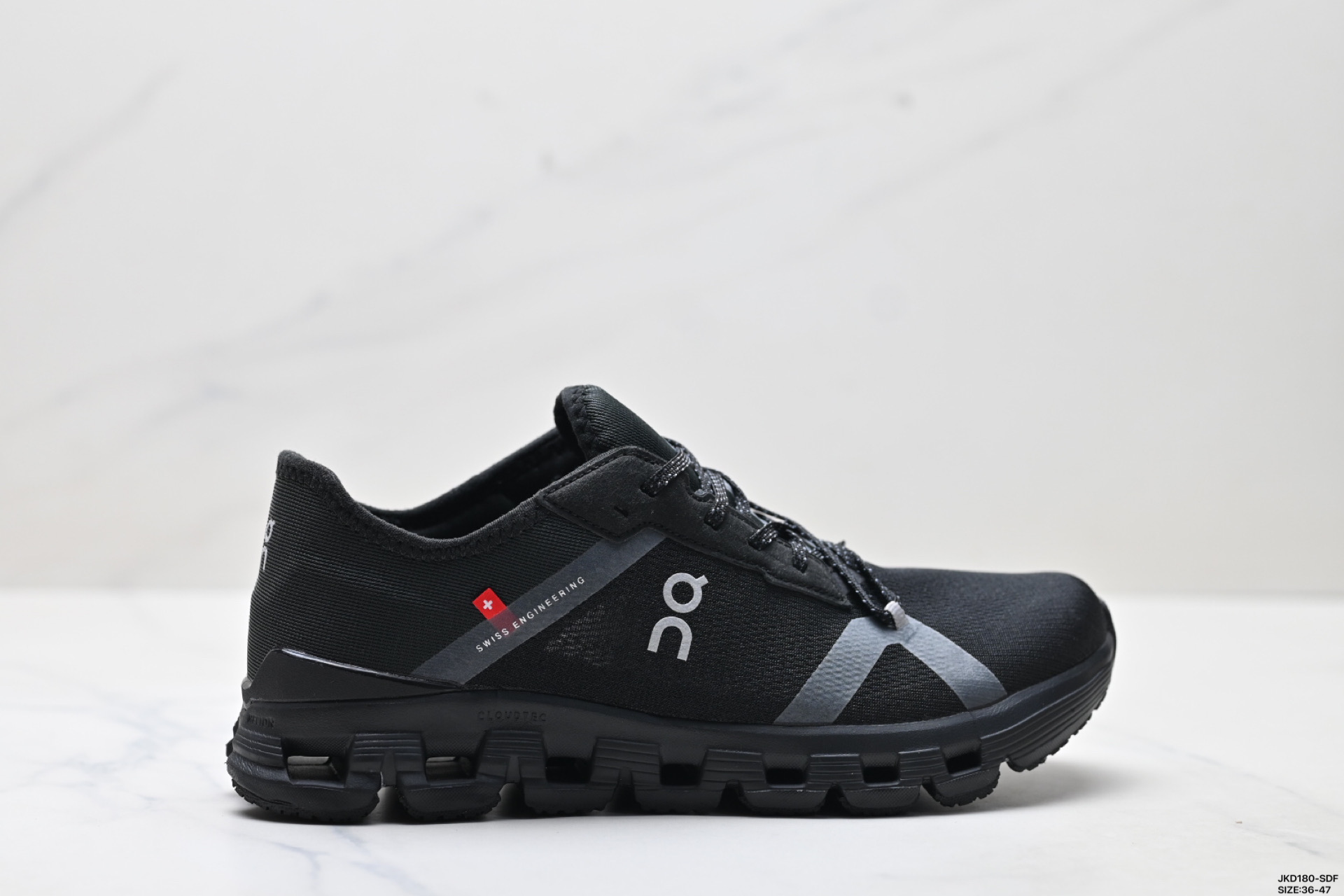 170 On昂跑 Running Cloud X 4克劳德X系列低帮轻量舒适多功能休闲运动鞋
