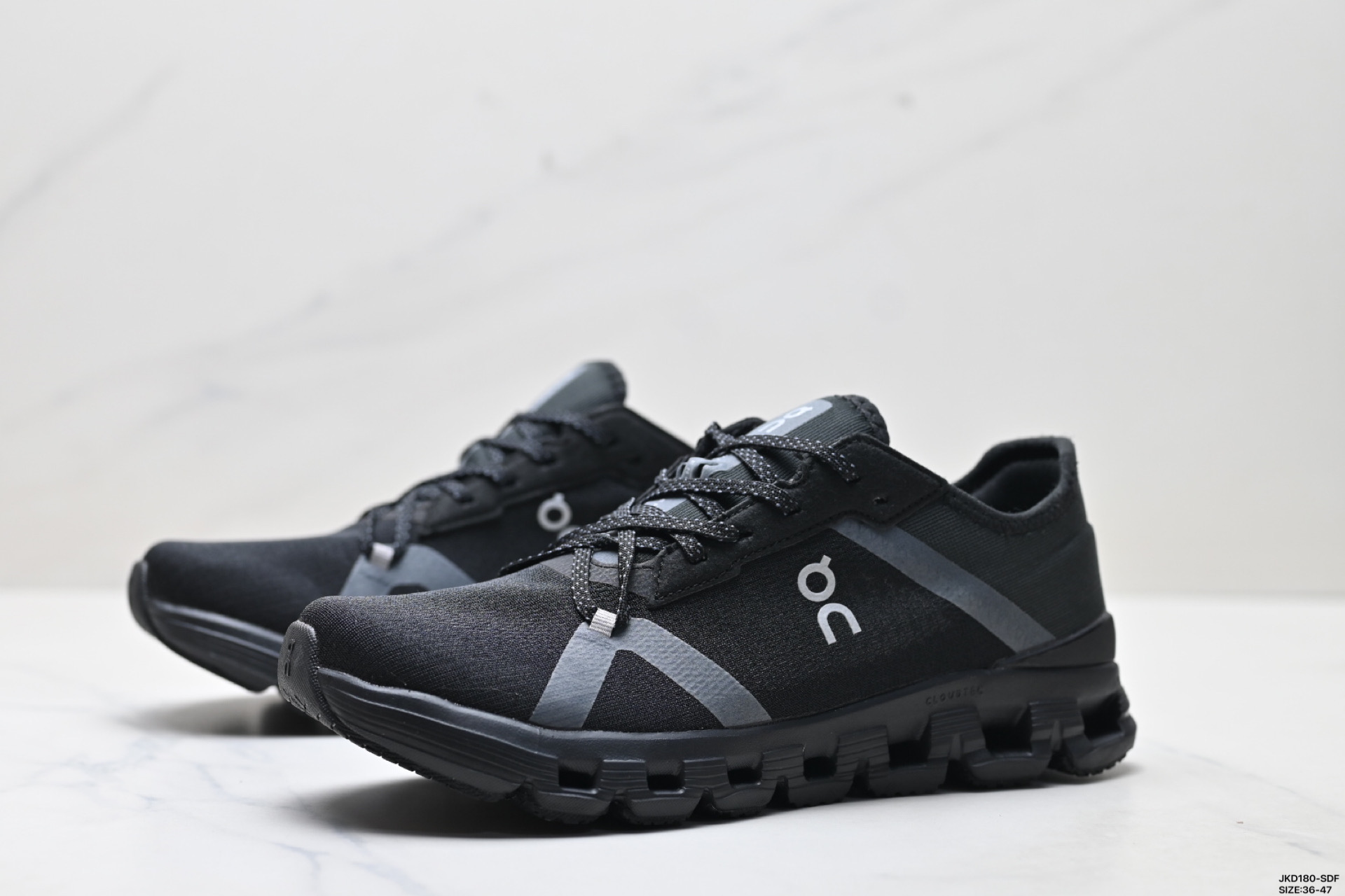 170 On昂跑 Running Cloud X 4克劳德X系列低帮轻量舒适多功能休闲运动鞋