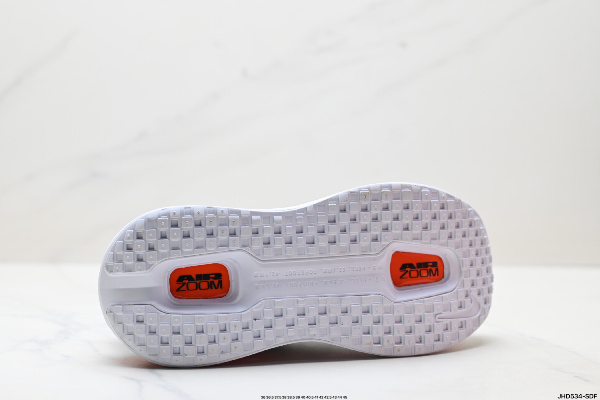 200 Nike VOMERO PREMIUM 耐克 舒适减震防滑 低帮跑步鞋  HQ2050-631