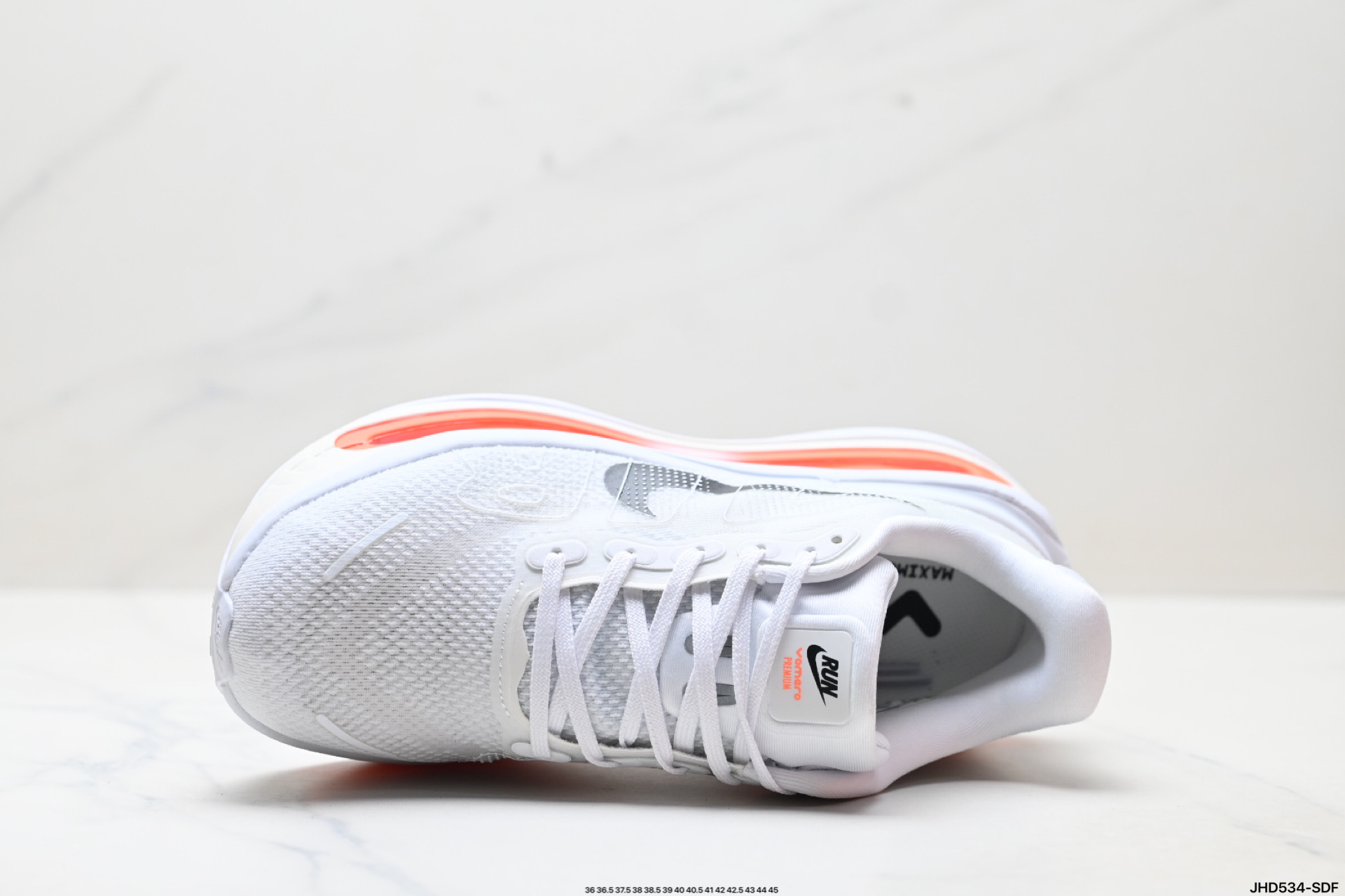 200 Nike VOMERO PREMIUM 耐克 舒适减震防滑 低帮跑步鞋  HQ2050-631
