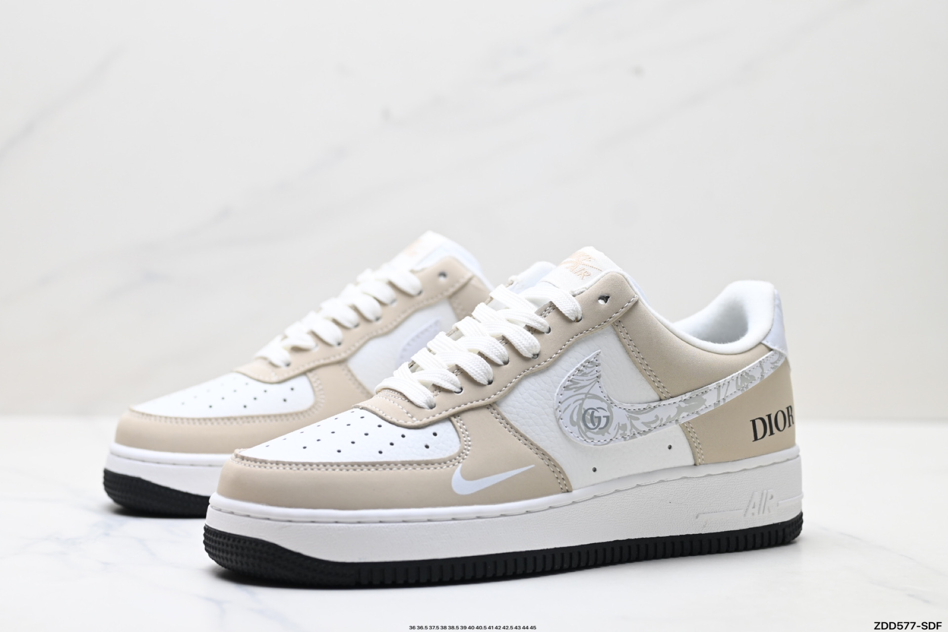 240 NIKE AIR FORCE 1‘07 LX  DQ6628-161