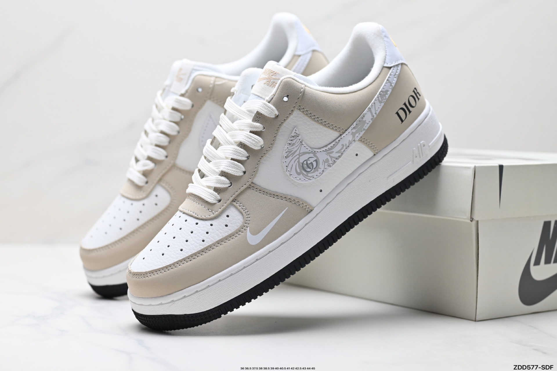 240 NIKE AIR FORCE 1‘07 LX  DQ6628-161