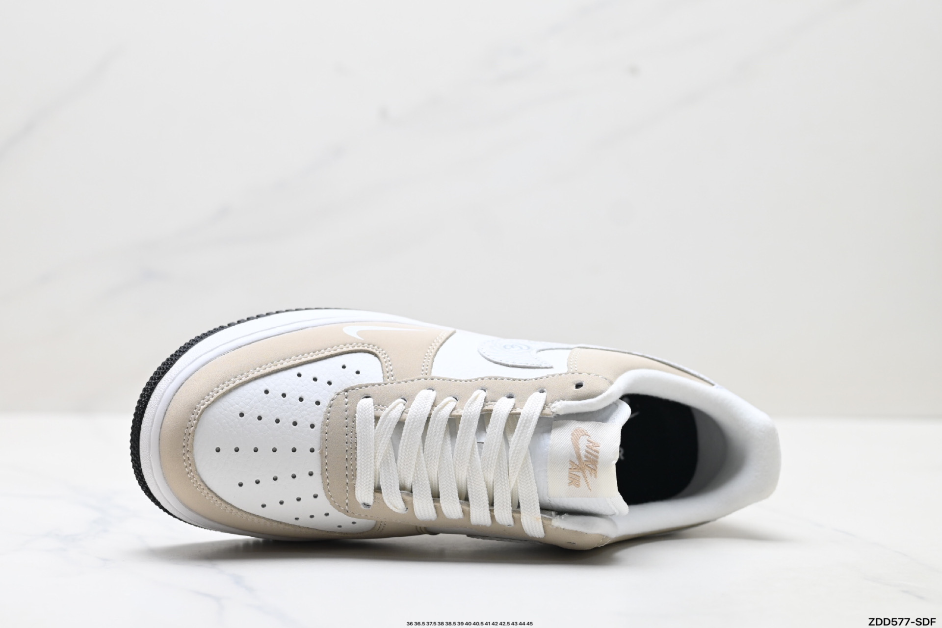 240 NIKE AIR FORCE 1‘07 LX  DQ6628-161