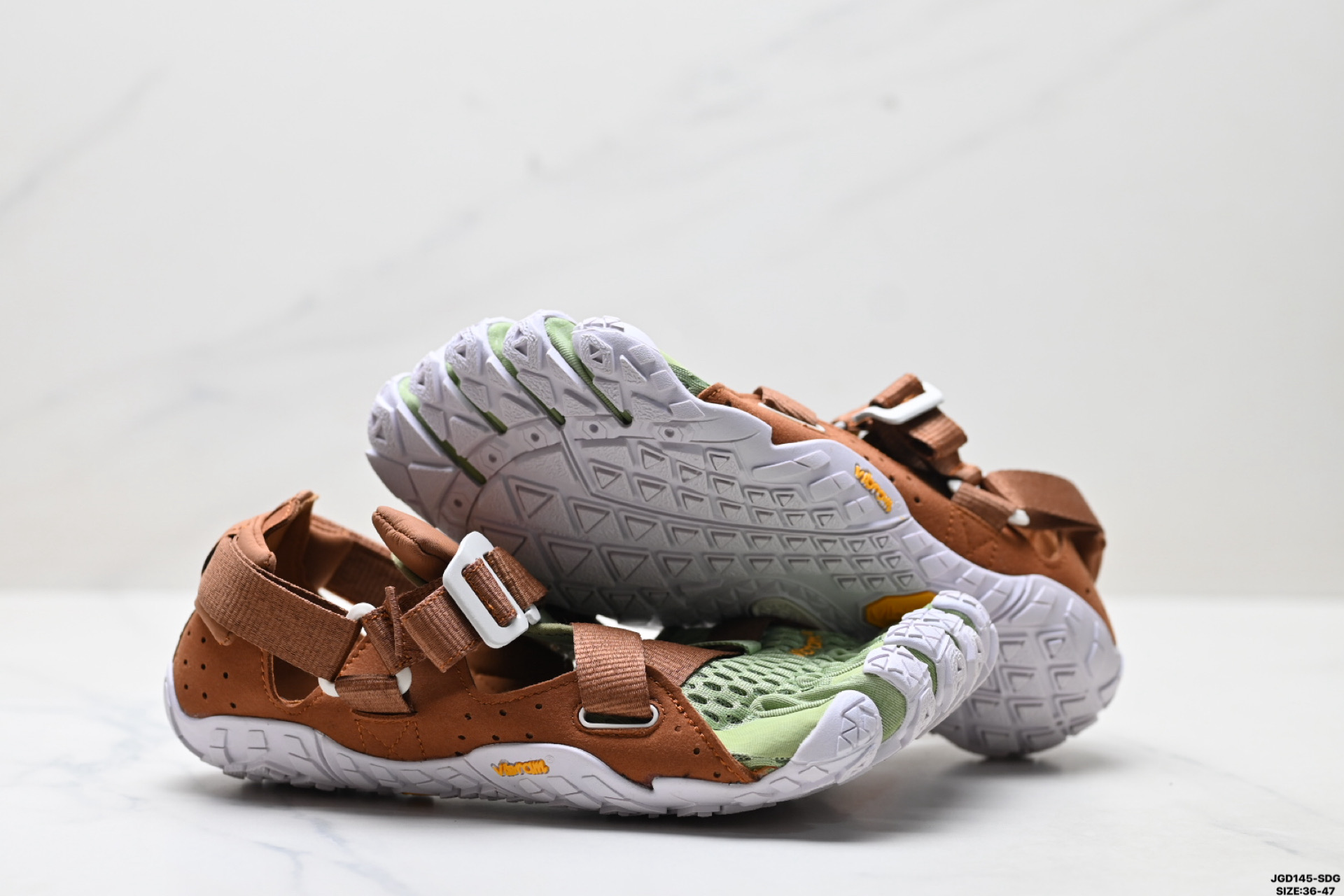 SUICOKE 五指鞋 套脚 防滑 低帮 运动 沙滩鞋 SUICOKE是日本一家运动休闲凉鞋品牌  S20MLC1