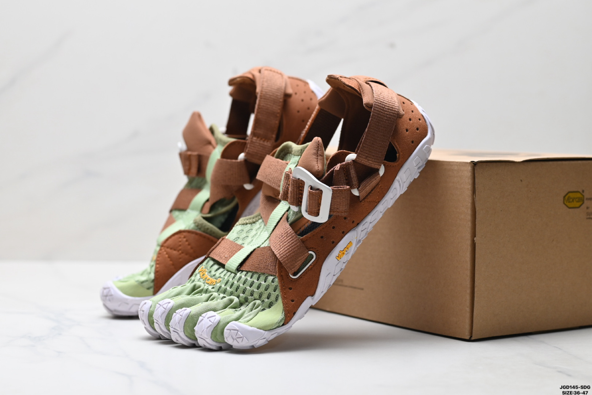 SUICOKE 五指鞋 套脚 防滑 低帮 运动 沙滩鞋 SUICOKE是日本一家运动休闲凉鞋品牌  S20MLC1