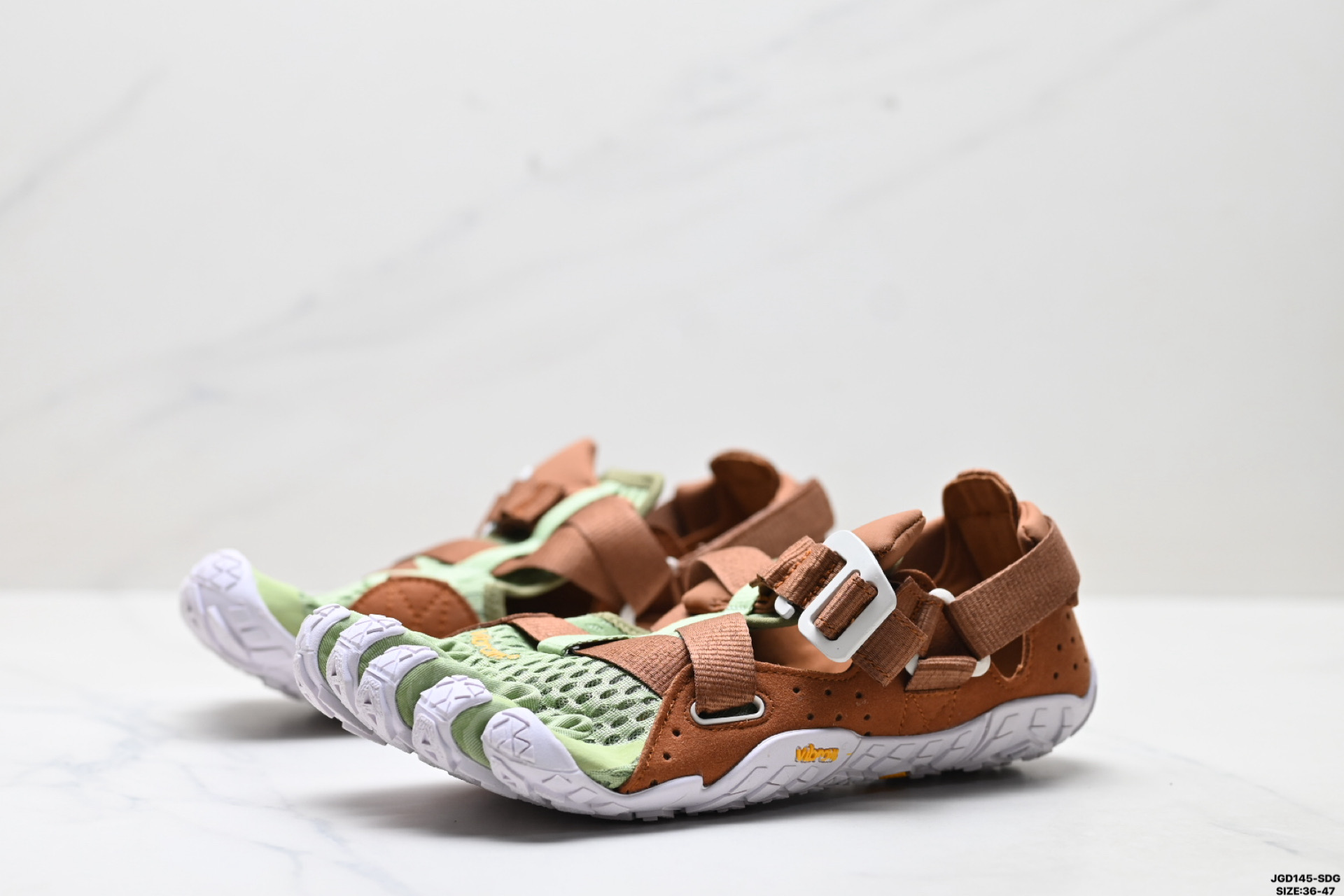 SUICOKE 五指鞋 套脚 防滑 低帮 运动 沙滩鞋 SUICOKE是日本一家运动休闲凉鞋品牌  S20MLC1