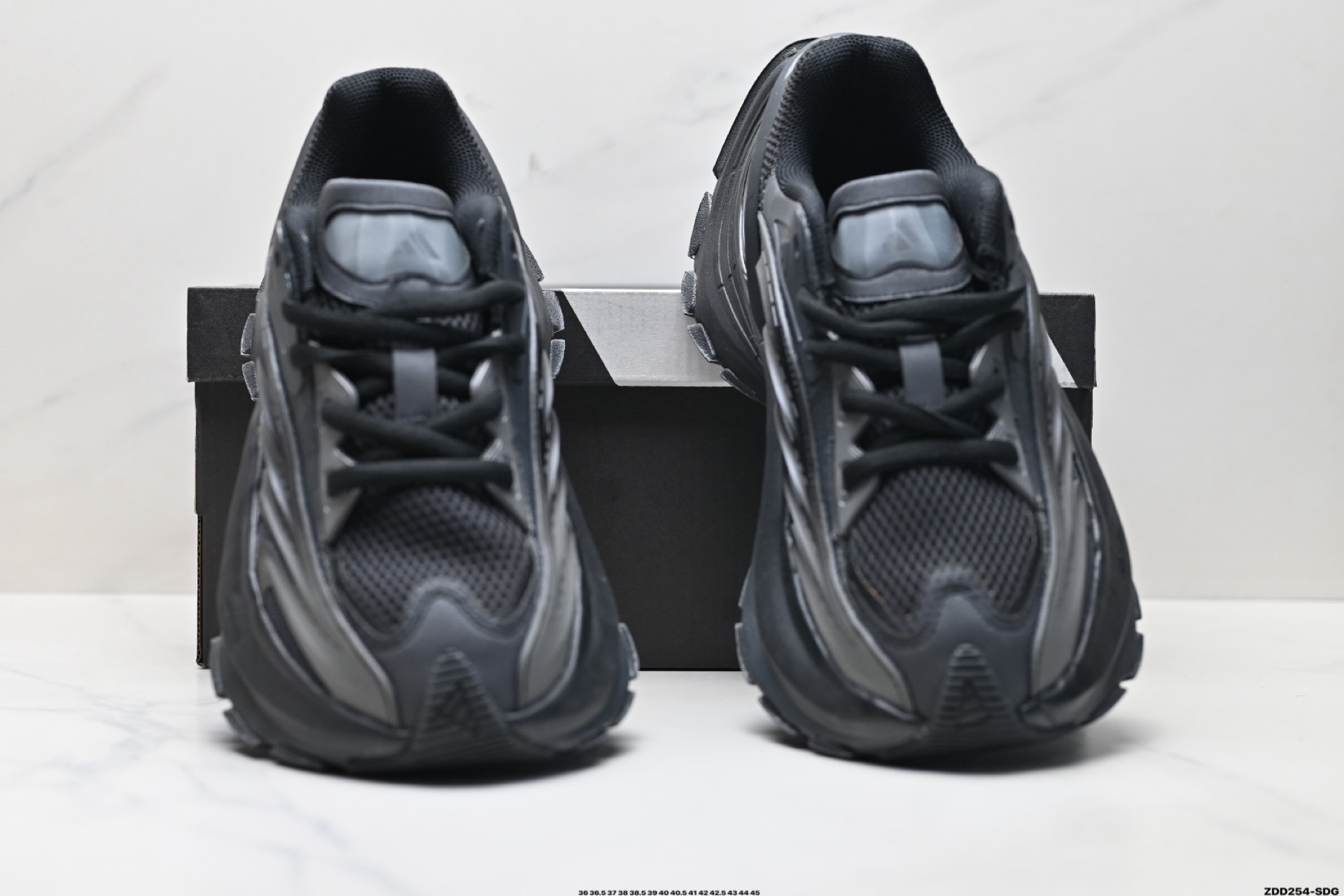 AdidXLG MTW系列 舒适防滑透气 低帮 阿迪达斯 休闲跑步鞋  JR5383-莆田鞋,莆田鞋货源,高仿鞋,高仿鞋货源,安福档口,莆田高仿鞋,莆田鞋批发,高仿鞋批发,莆田高仿运动鞋,高仿运动鞋,莆田运动鞋 AdidXLG MTW系列 舒适防滑透气 低帮 阿迪达斯 休闲跑步鞋  JR5383