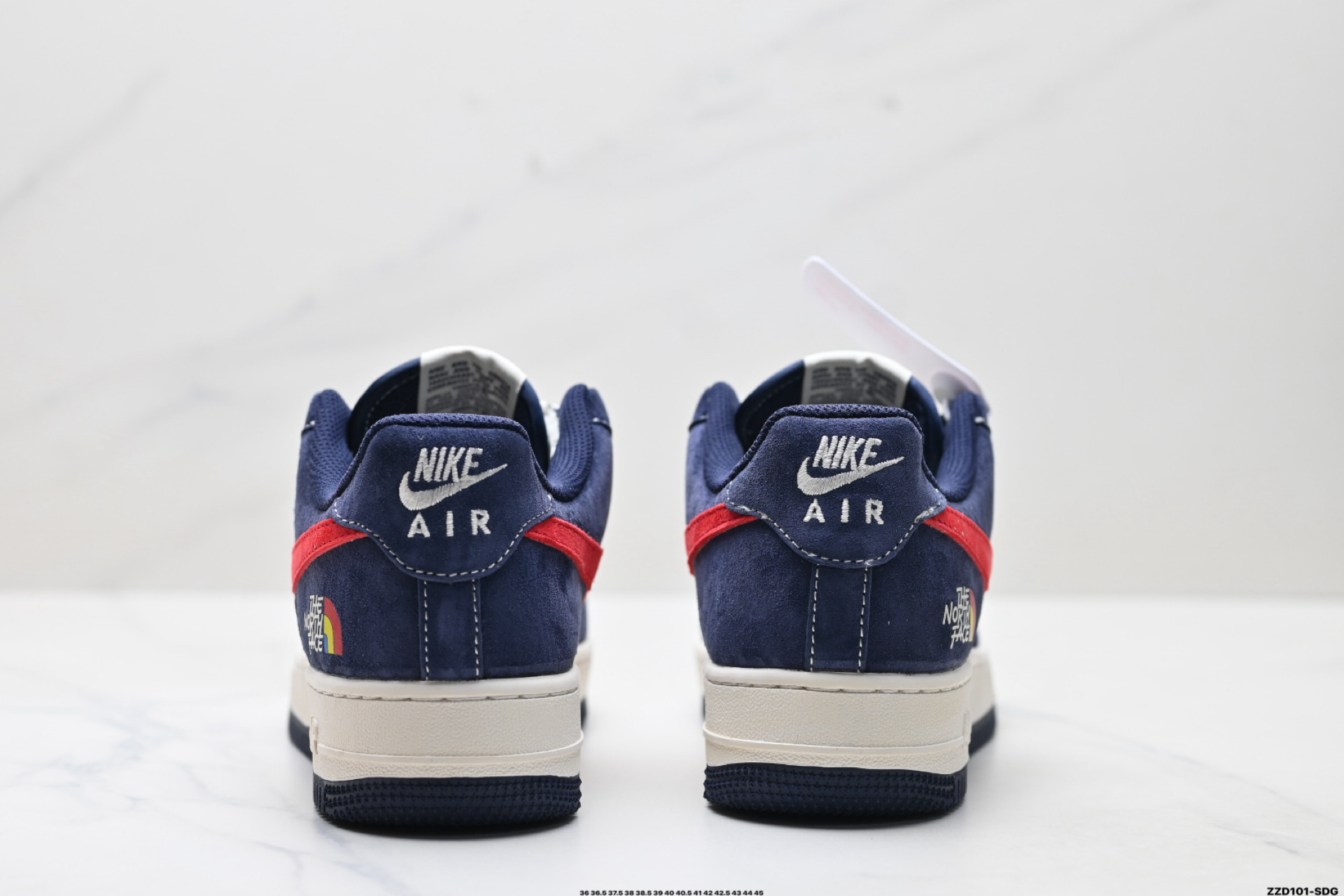 NIKE AIR FORCE 1‘07 LV8  HS8068-045
