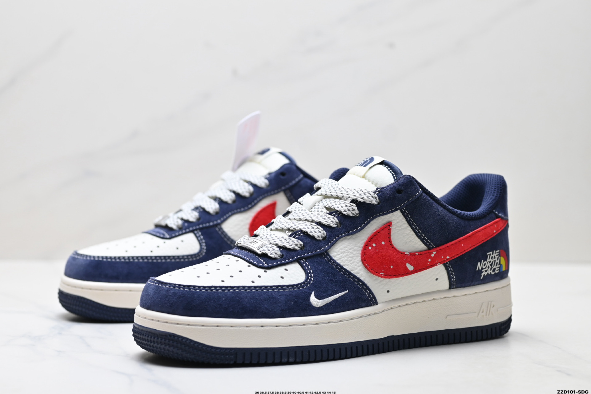 NIKE AIR FORCE 1‘07 LV8  HS8068-045