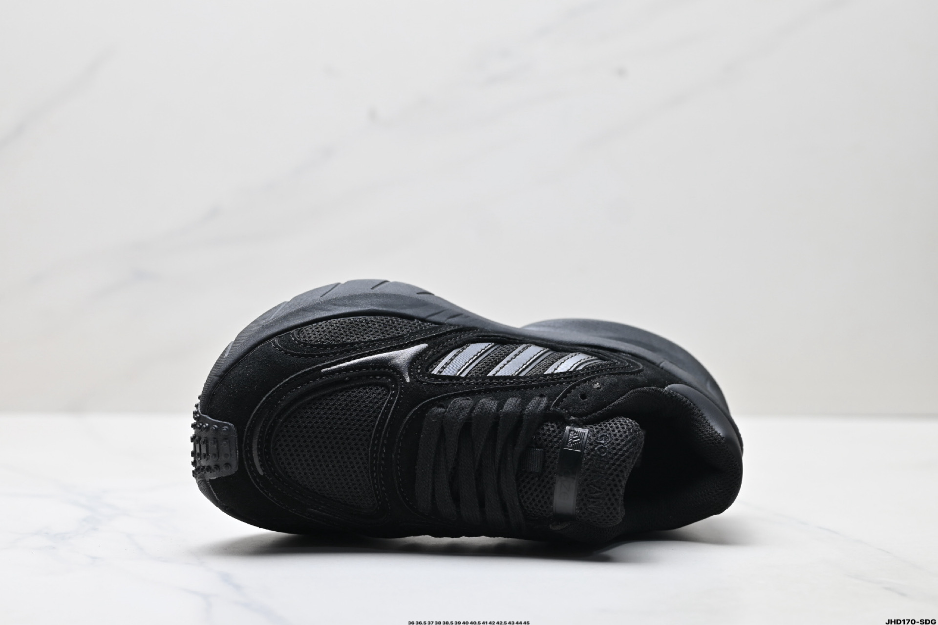 Adidas Adizero Goukana: Comodidad, Durabilidad y Estilo Casual en un Solo Calzado 3 i1754409731526 6606 0 1