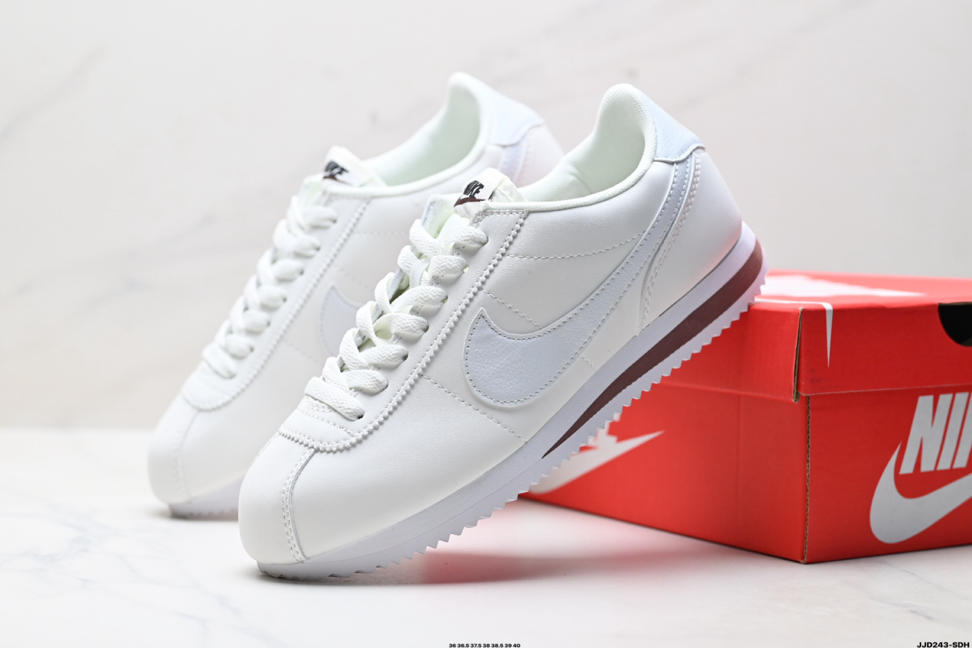 Nike Classic Cortez 耐克经典轻便舒适男子阿甘鞋休闲跑步鞋运动鞋 DZ1791-003-莆田鞋,莆田鞋货源,高仿鞋,高仿鞋货源,安福档口,莆田高仿鞋,莆田鞋批发,高仿鞋批发,莆田高仿运动鞋,高仿运动鞋,莆田运动鞋 Nike Classic Cortez 耐克经典轻便舒适男子阿甘鞋休闲跑步鞋运动鞋 DZ1791-003
