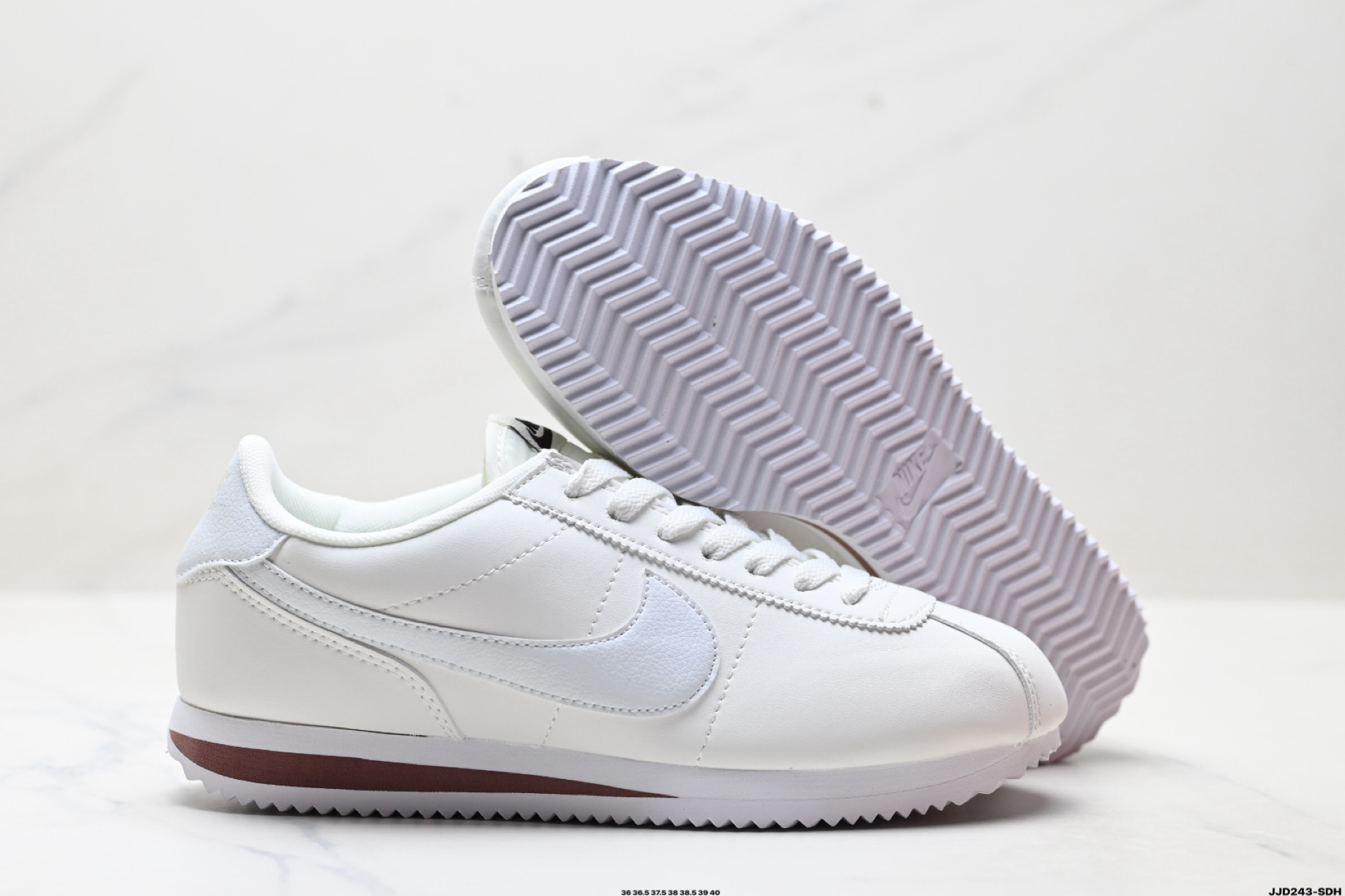 Nike Classic Cortez 耐克经典轻便舒适男子阿甘鞋休闲跑步鞋运动鞋 DZ1791-003-莆田鞋,莆田鞋货源,高仿鞋,高仿鞋货源,安福档口,莆田高仿鞋,莆田鞋批发,高仿鞋批发,莆田高仿运动鞋,高仿运动鞋,莆田运动鞋 Nike Classic Cortez 耐克经典轻便舒适男子阿甘鞋休闲跑步鞋运动鞋 DZ1791-003