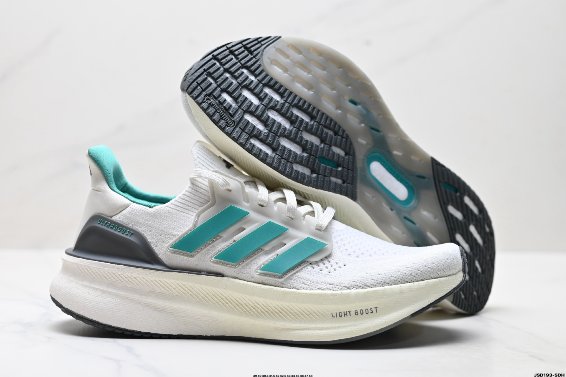 AdidUltraboost 5 阿迪达斯 耐磨缓震休闲运动跑鞋  JQ2903