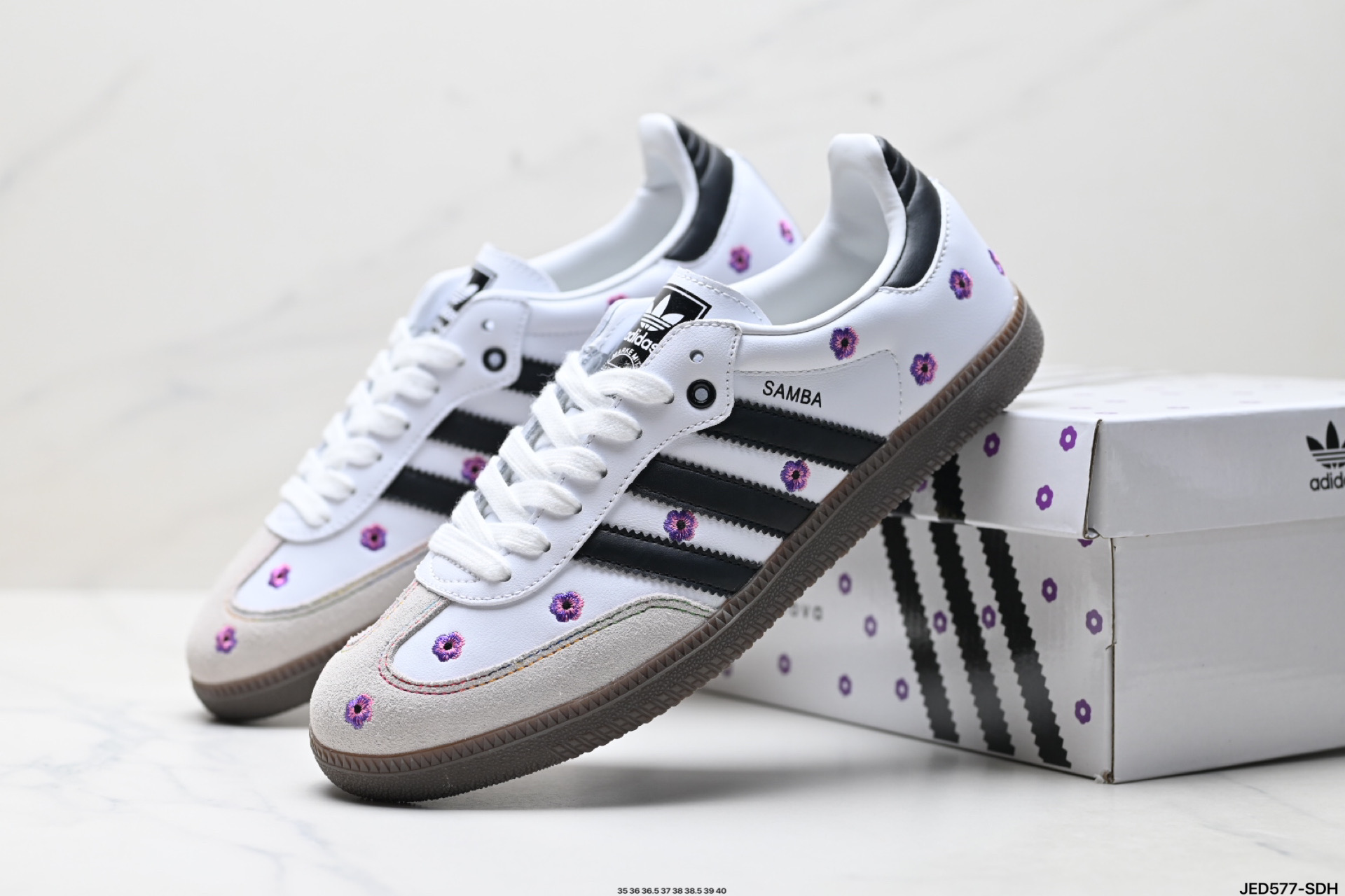 AdidOriginals Samba OG ‘DIY’桑巴舞系列 阿迪达斯 三叶草绅士德训足球风百搭低帮休闲运动板鞋  lF4390-莆田鞋,莆田鞋货源,高仿鞋,高仿鞋货源,安福档口,莆田高仿鞋,莆田鞋批发,高仿鞋批发,莆田高仿运动鞋,高仿运动鞋,莆田运动鞋 AdidOriginals Samba OG ‘DIY’桑巴舞系列 阿迪达斯 三叶草绅士德训足球风百搭低帮休闲运动板鞋  lF4390