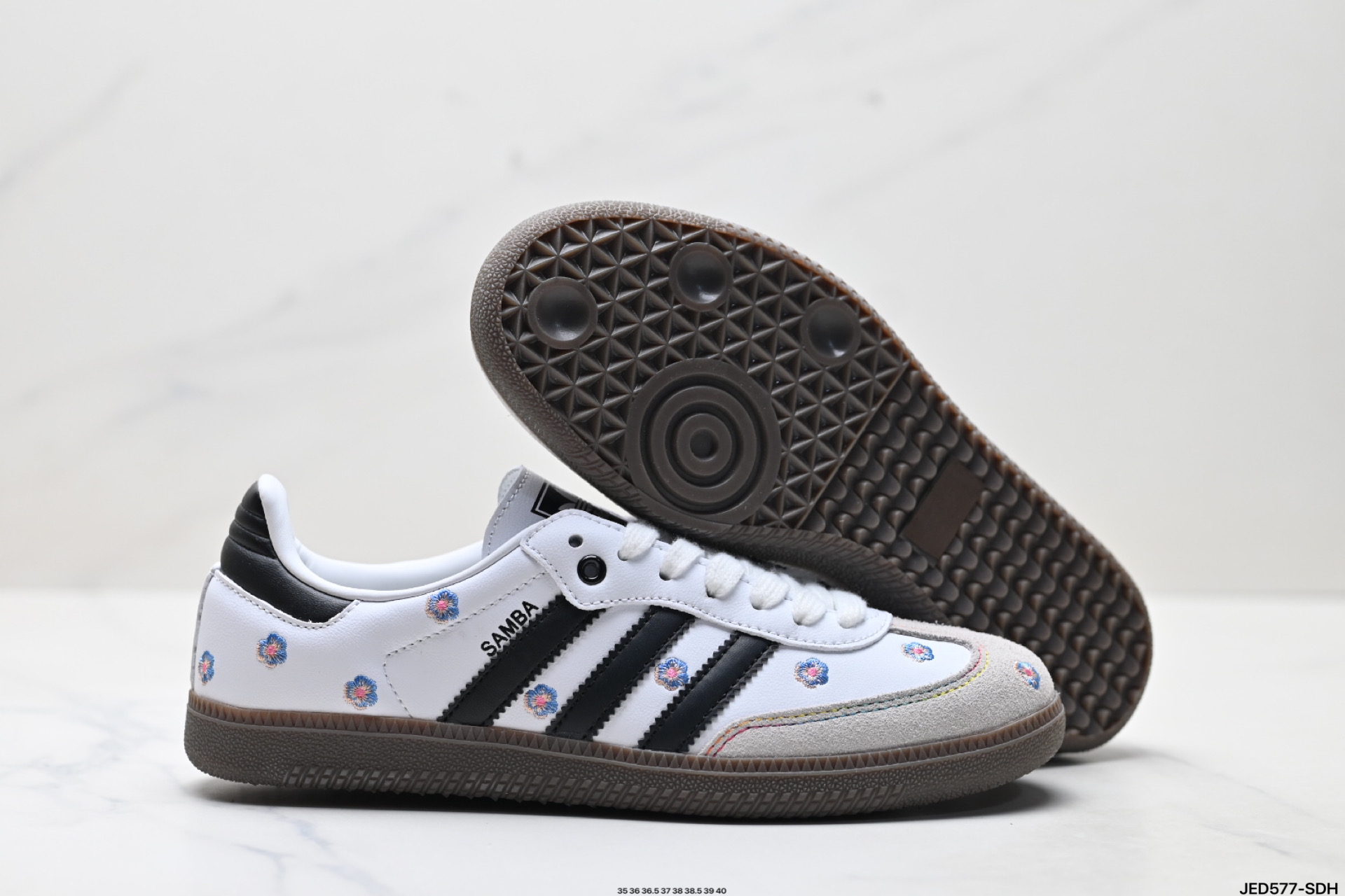 AdidOriginals Samba OG ‘DIY’桑巴舞系列 阿迪达斯 三叶草绅士德训足球风百搭低帮休闲运动板鞋  lF4390-莆田鞋,莆田鞋货源,高仿鞋,高仿鞋货源,安福档口,莆田高仿鞋,莆田鞋批发,高仿鞋批发,莆田高仿运动鞋,高仿运动鞋,莆田运动鞋 AdidOriginals Samba OG ‘DIY’桑巴舞系列 阿迪达斯 三叶草绅士德训足球风百搭低帮休闲运动板鞋  lF4390