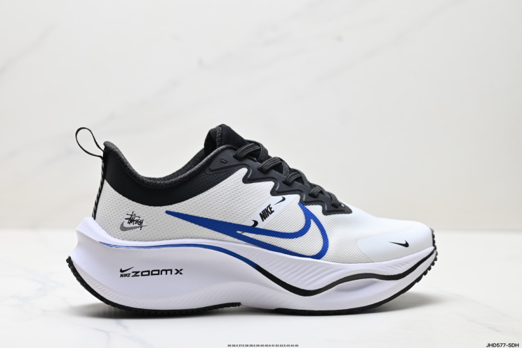 Nike Air Zoom Plus: Innovación y estilo para tus pies 15 Nike Air Zoom Plus: Innovación y estilo para tus pies