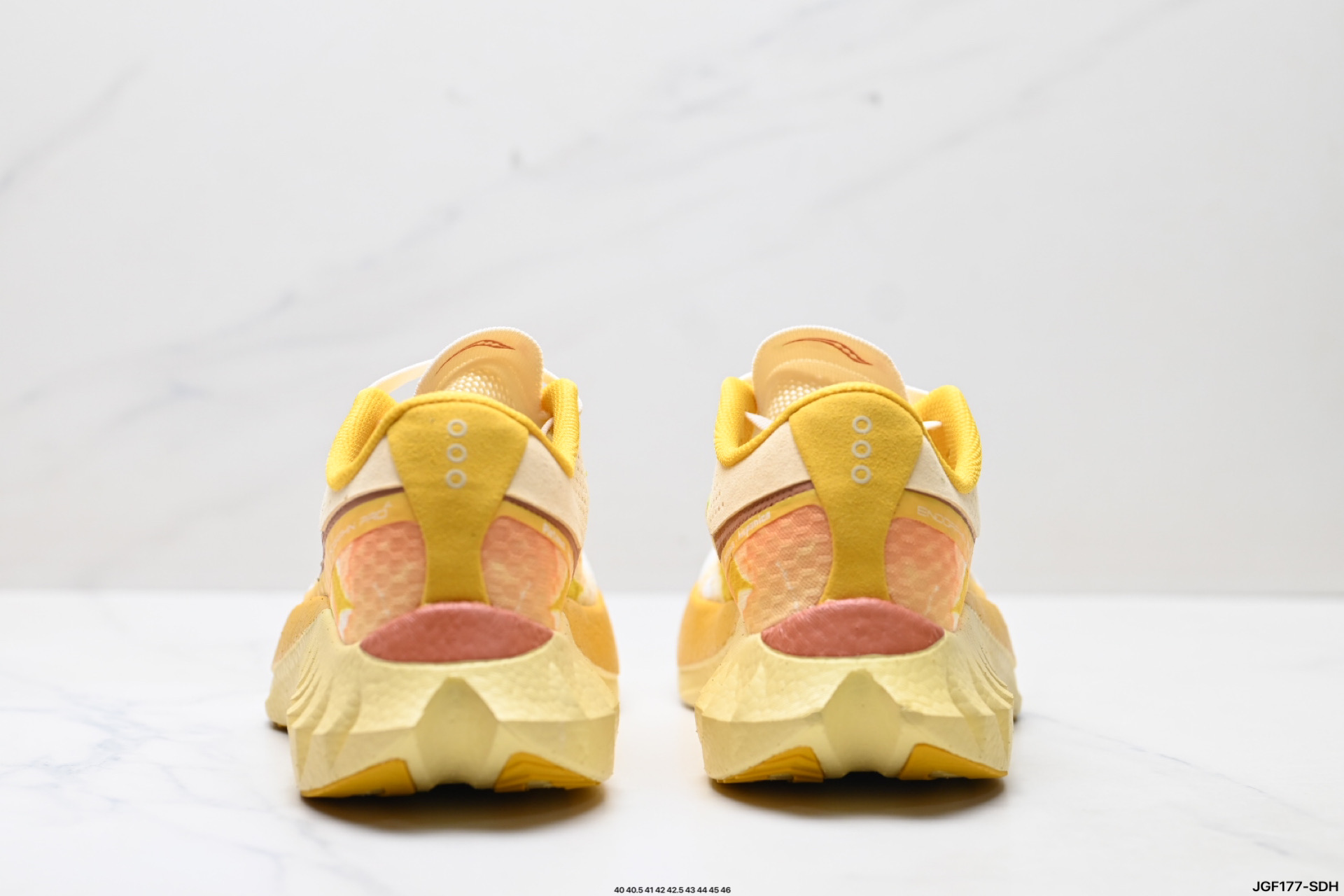 SAUCONY索康尼 ENDORPHIN PRO系列啡鹏4男女低帮缓震跑步鞋  S20939-129