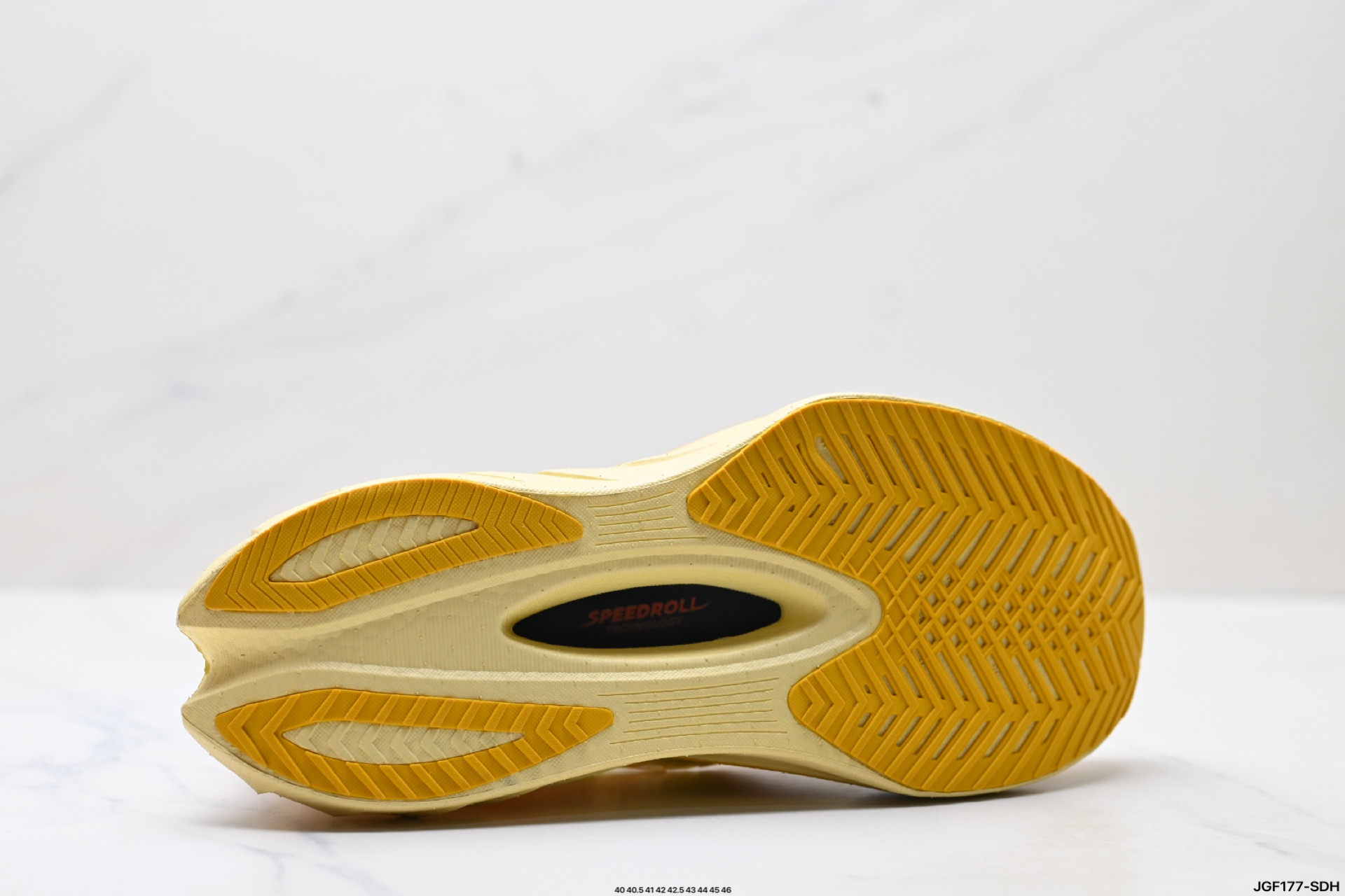 SAUCONY索康尼 ENDORPHIN PRO系列啡鹏4男女低帮缓震跑步鞋  S20939-129