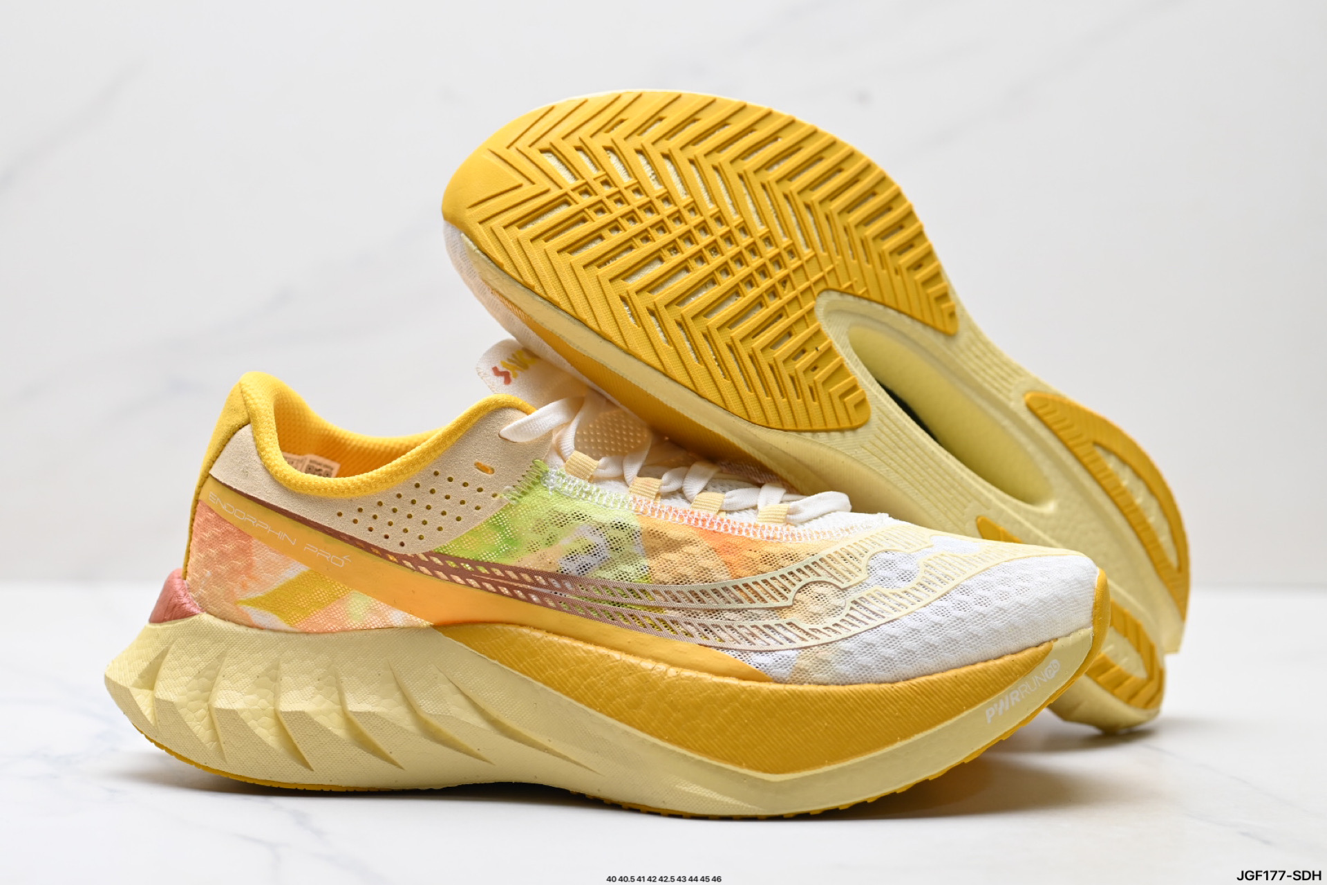 SAUCONY索康尼 ENDORPHIN PRO系列啡鹏4男女低帮缓震跑步鞋  S20939-129