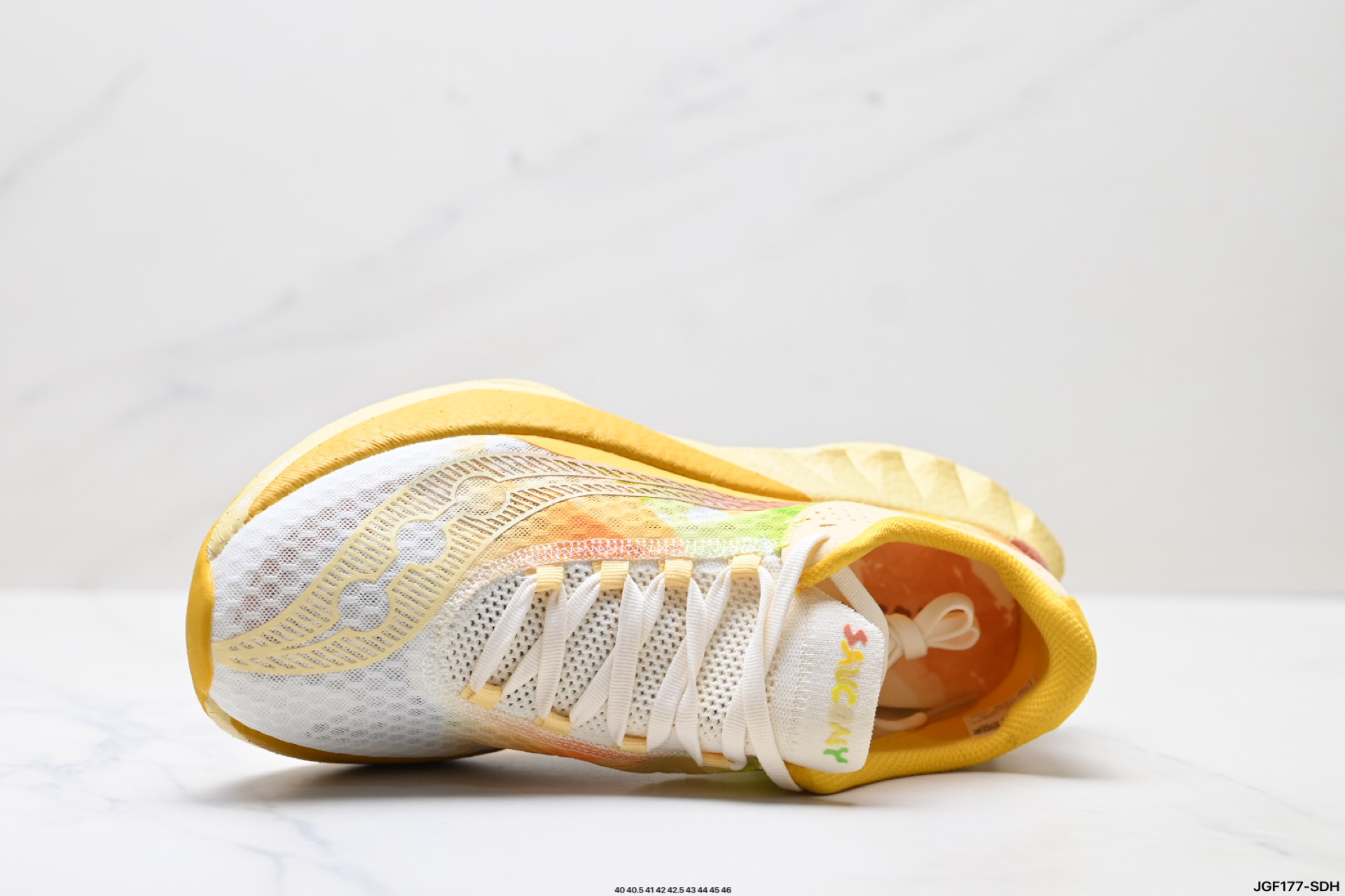 SAUCONY索康尼 ENDORPHIN PRO系列啡鹏4男女低帮缓震跑步鞋  S20939-129