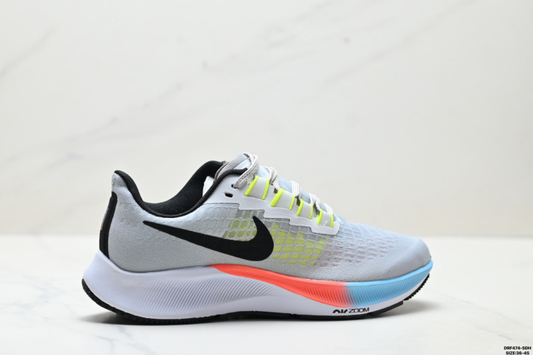 Nike Air Zoom Pegasus 37 - נעלי ריצה קלות משקל לגברים ולנשים 1 Nike Air Zoom Pegasus 37 – נעלי ריצה קלות משקל לגברים ולנשים