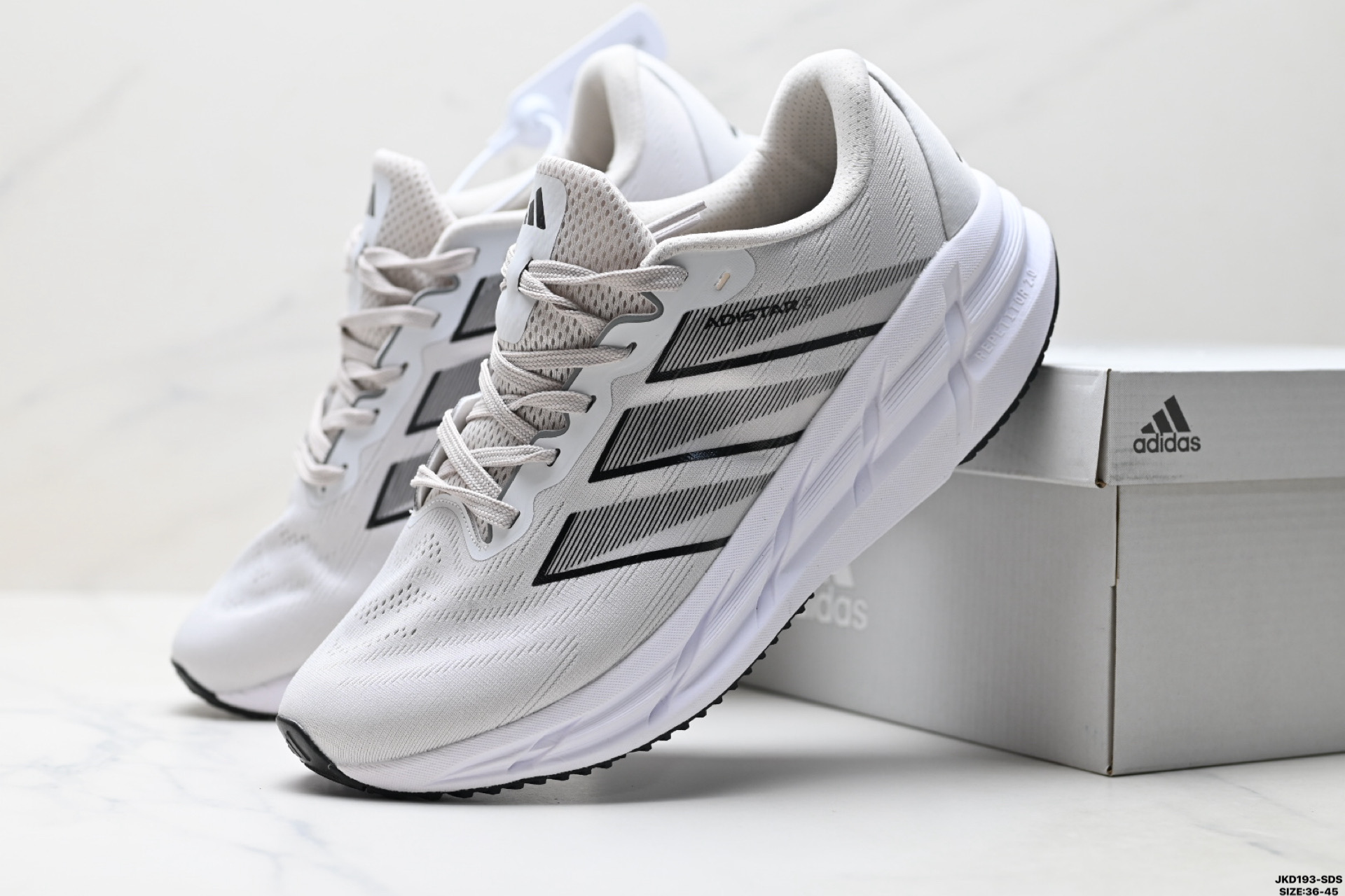 AdidADISTAR C 阿迪达斯 舒适时尚 网布防滑耐磨 低帮 休闲跑步鞋 ID6180