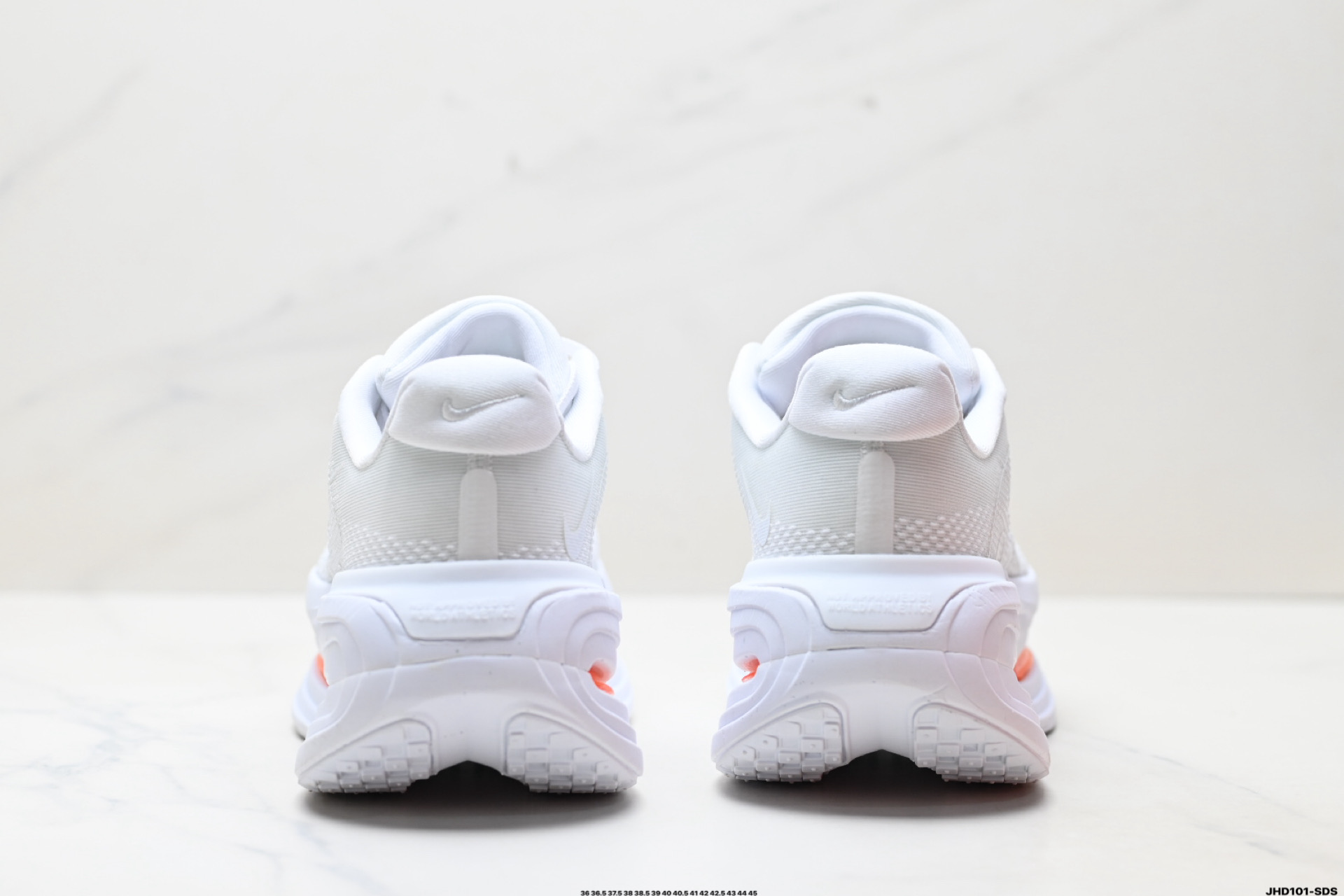 Nike VOMERO PREMIUM 耐克 舒适减震防滑 低帮跑步鞋 HQ2050-533-莆田鞋,莆田鞋货源,高仿鞋,高仿鞋货源,安福档口,莆田高仿鞋,莆田鞋批发,高仿鞋批发,莆田高仿运动鞋,高仿运动鞋,莆田运动鞋 Nike VOMERO PREMIUM 耐克 舒适减震防滑 低帮跑步鞋 HQ2050-533